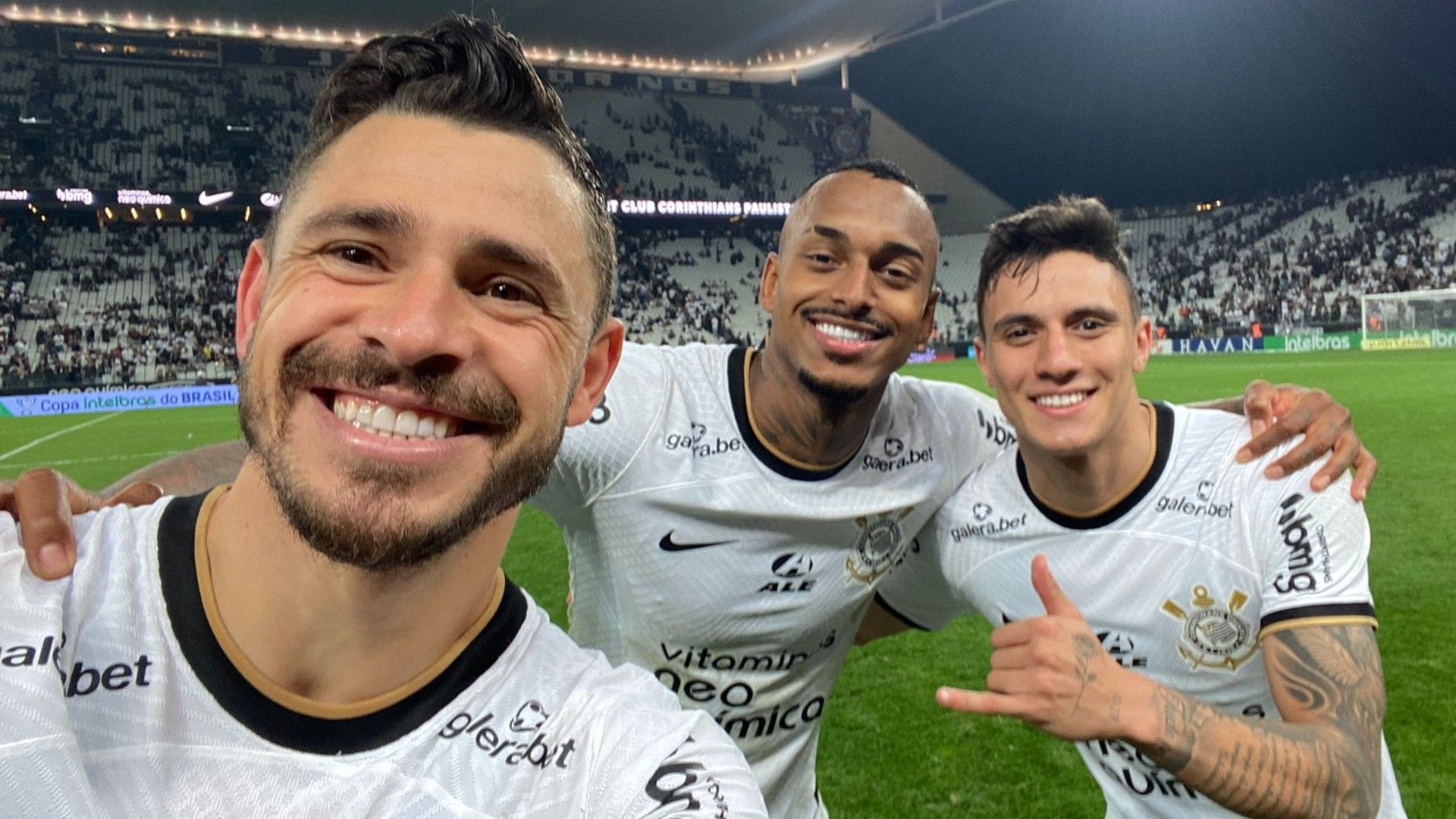 Giuliano Mantuan Raul Gustavo Corinthians Santos Copa do Brasil 22 06 2022