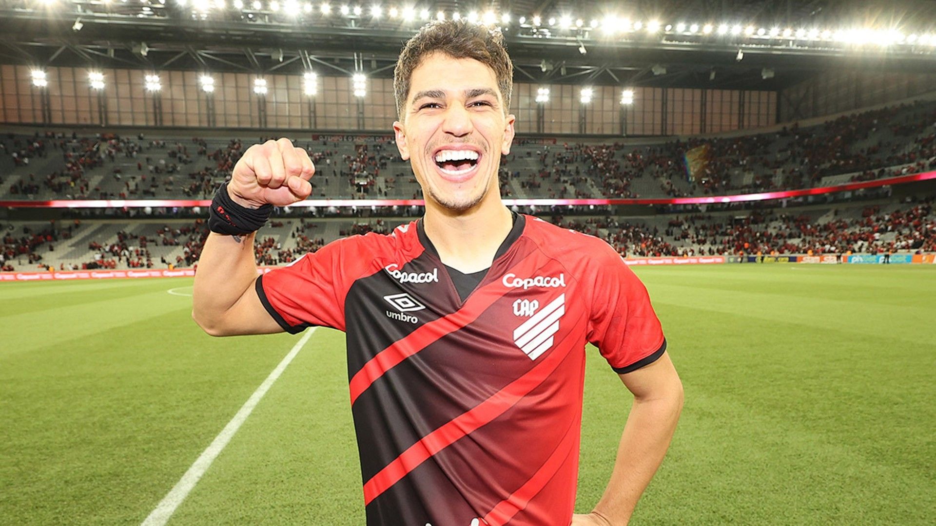 Vitor Bueno Athletico-PR São Paulo 31 07 2022