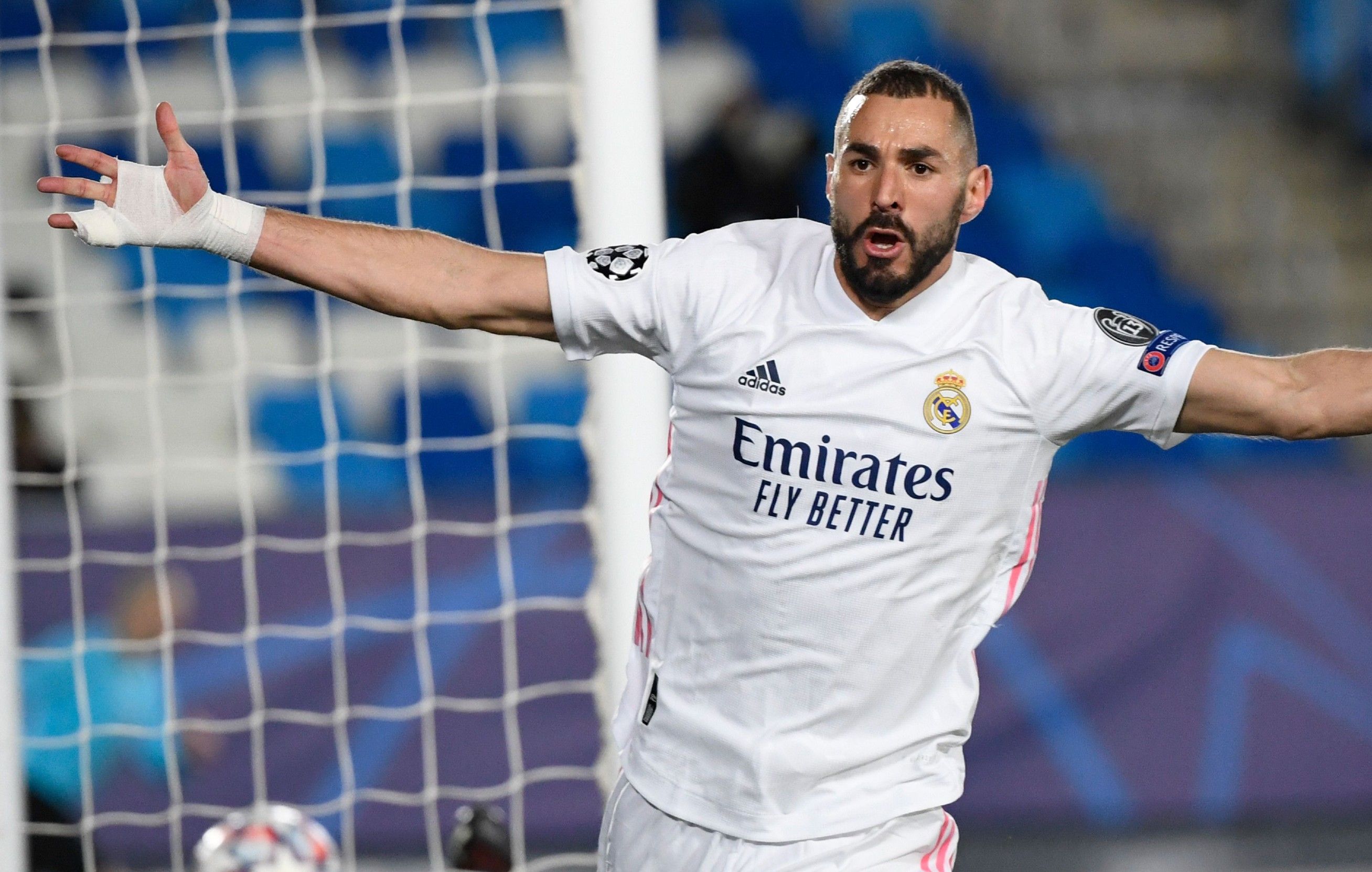 GER BENZEMA REAL MADRID GLADBACH