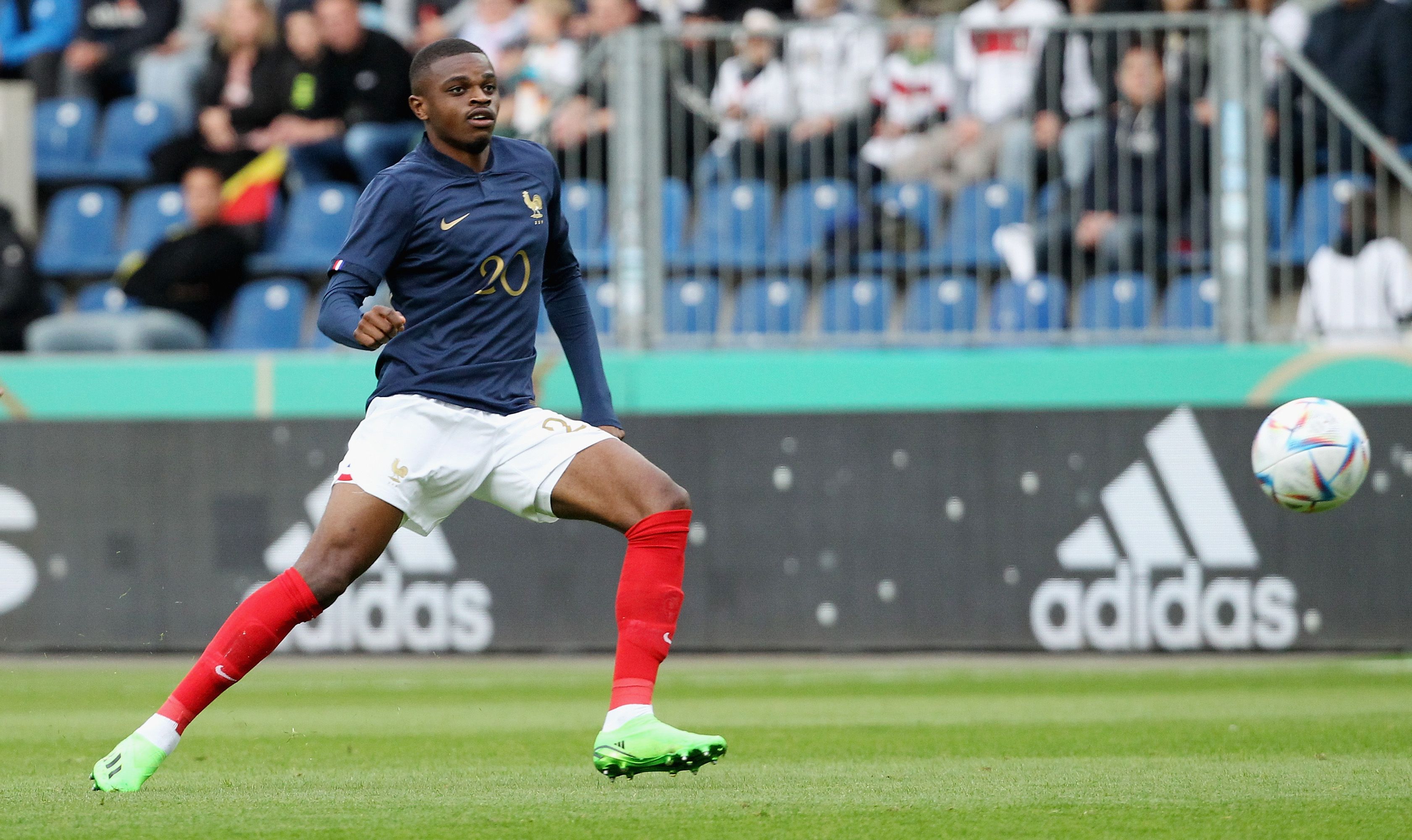 Dans un couloir droit en recomposition, Pierre Kalulu fait partie des candidats pour le prochain rassemblement des Bleus en mars