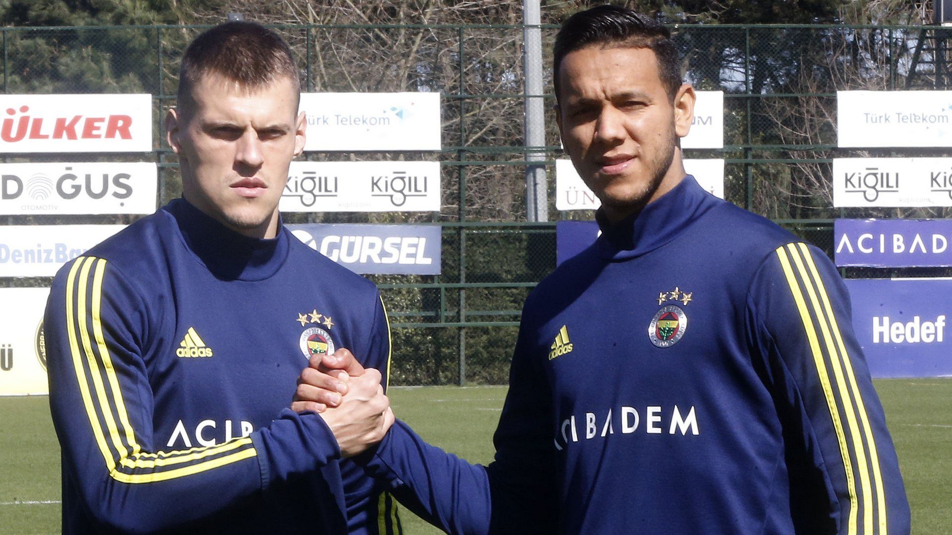 Martin Skrtel Josef de Souza