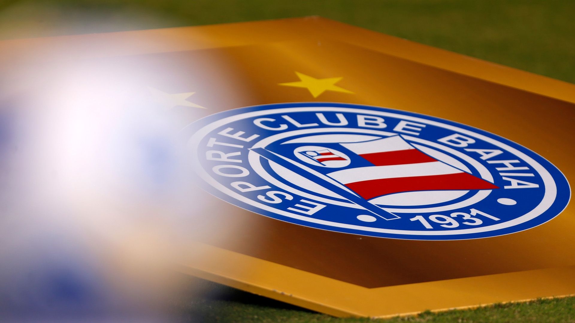 Esporte Clube Bahia, escudo