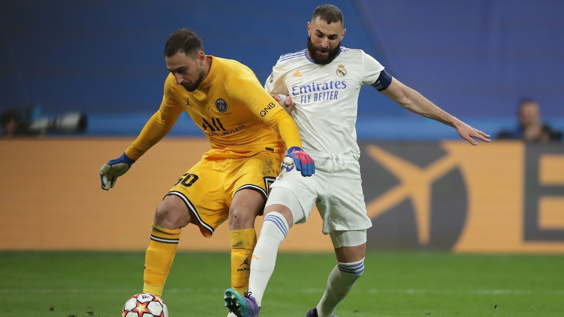 Karim Benzema Gianluigi Donnarumma Real Madrid PSG Champions League 2021-22