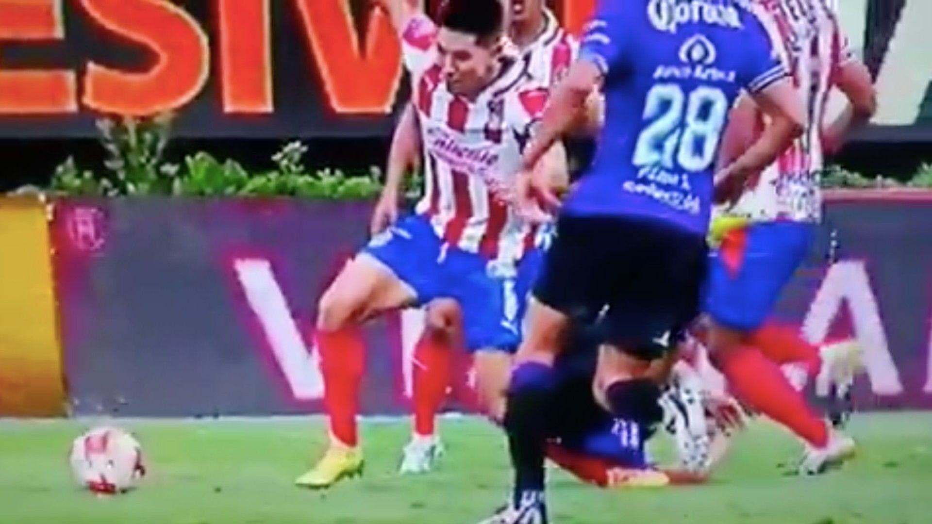 Jesús Molina Lesión Chivas