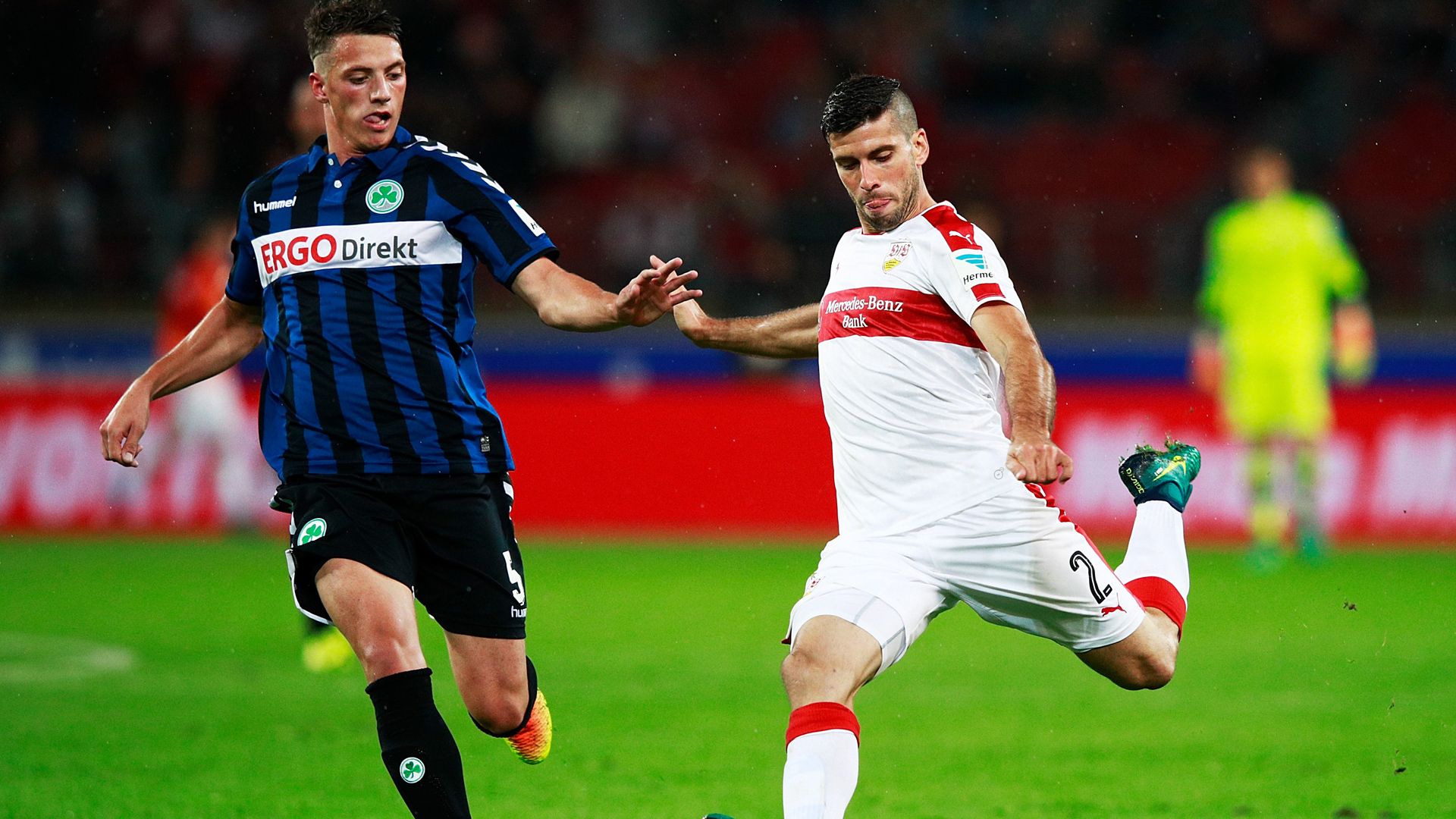 Emiliano Insua VfB Stuttgart Greuther Fürth 2. Bundesliga 03102016