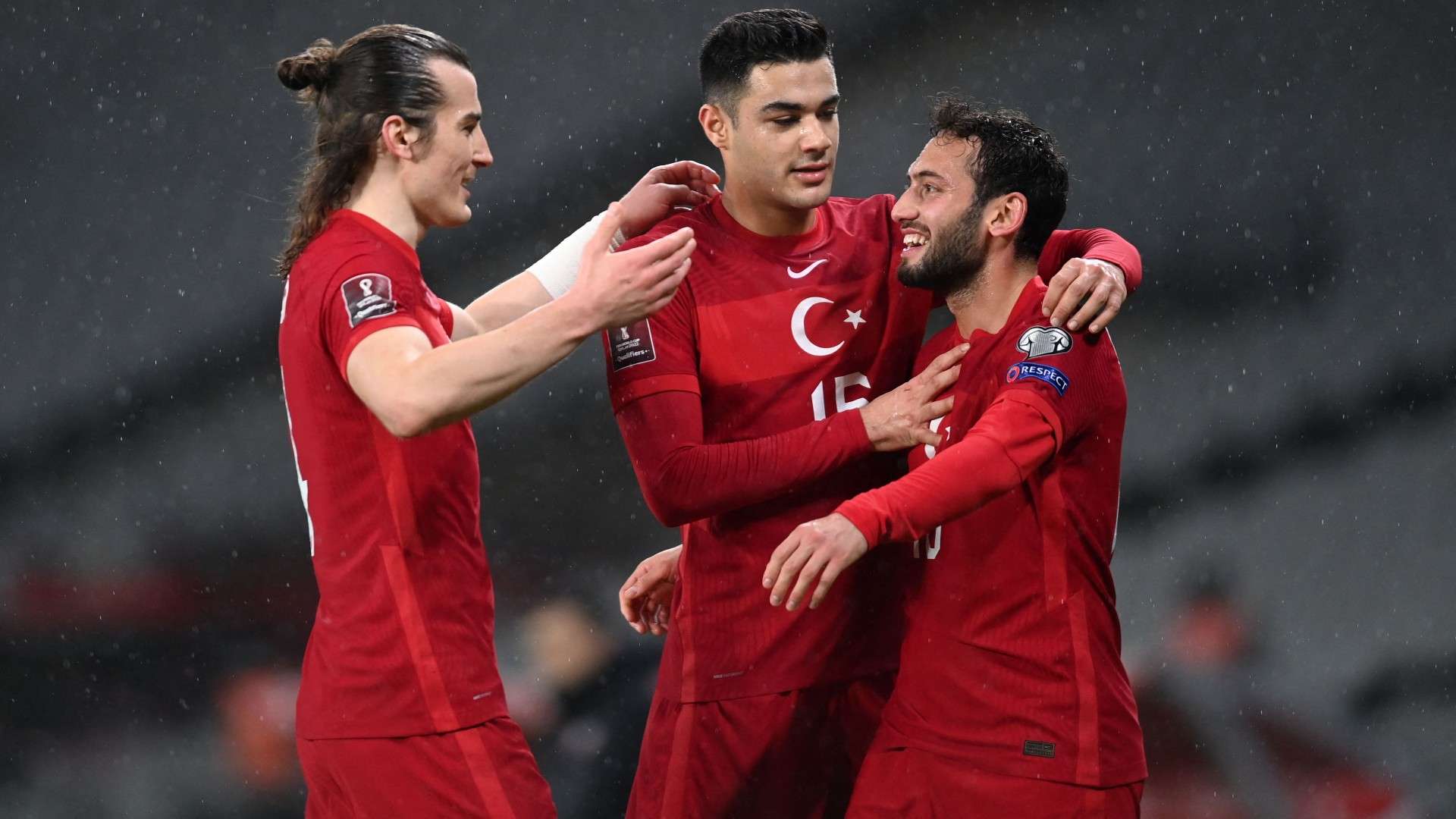 Hakan Calhanoglu Turkey 2021