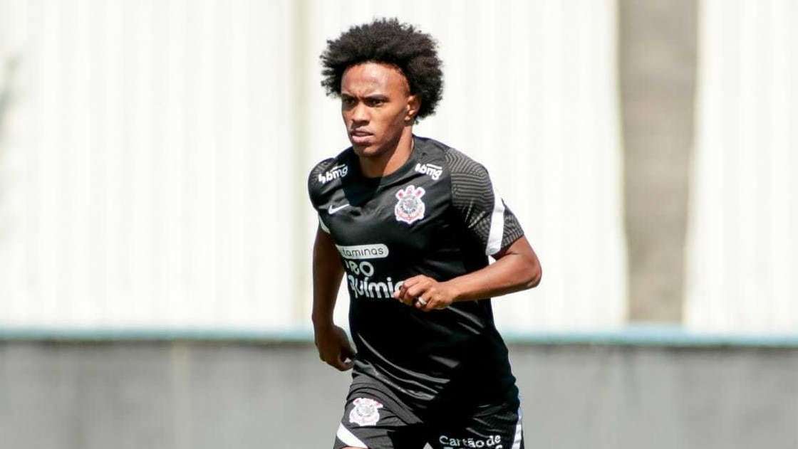 Willian treina no Corinthians - 2021