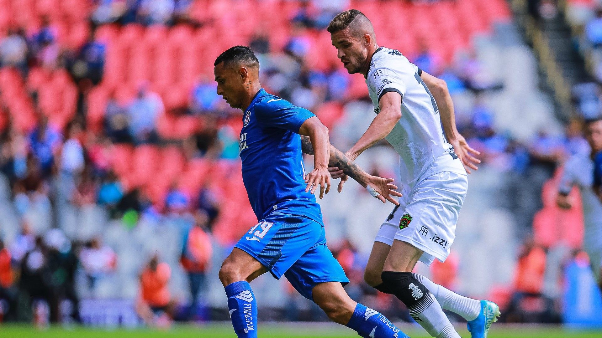 Cruz Azul FC Juárez Yoshimar Yotún Elson Díaz