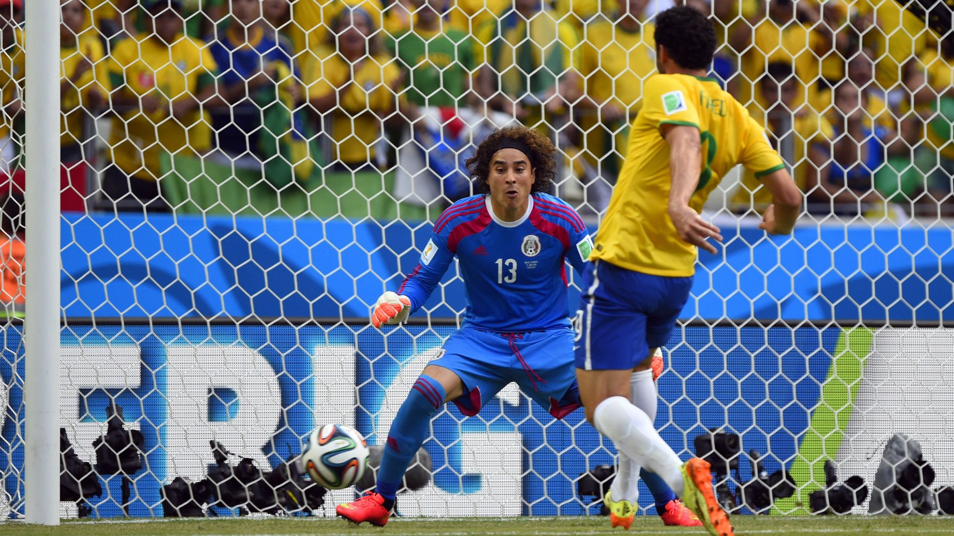 Guillermo Ochoa Mexico Brazil 2014 World Cup
