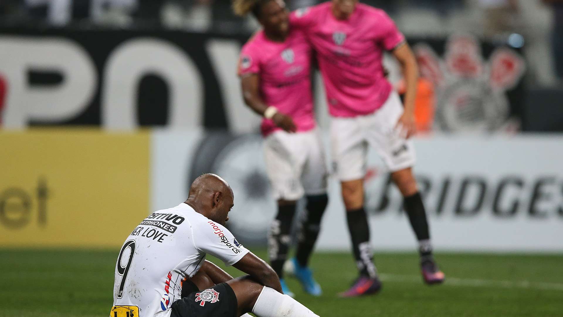 Vagner Love Corinthians Del Valle Copa Sudamericana 18092019