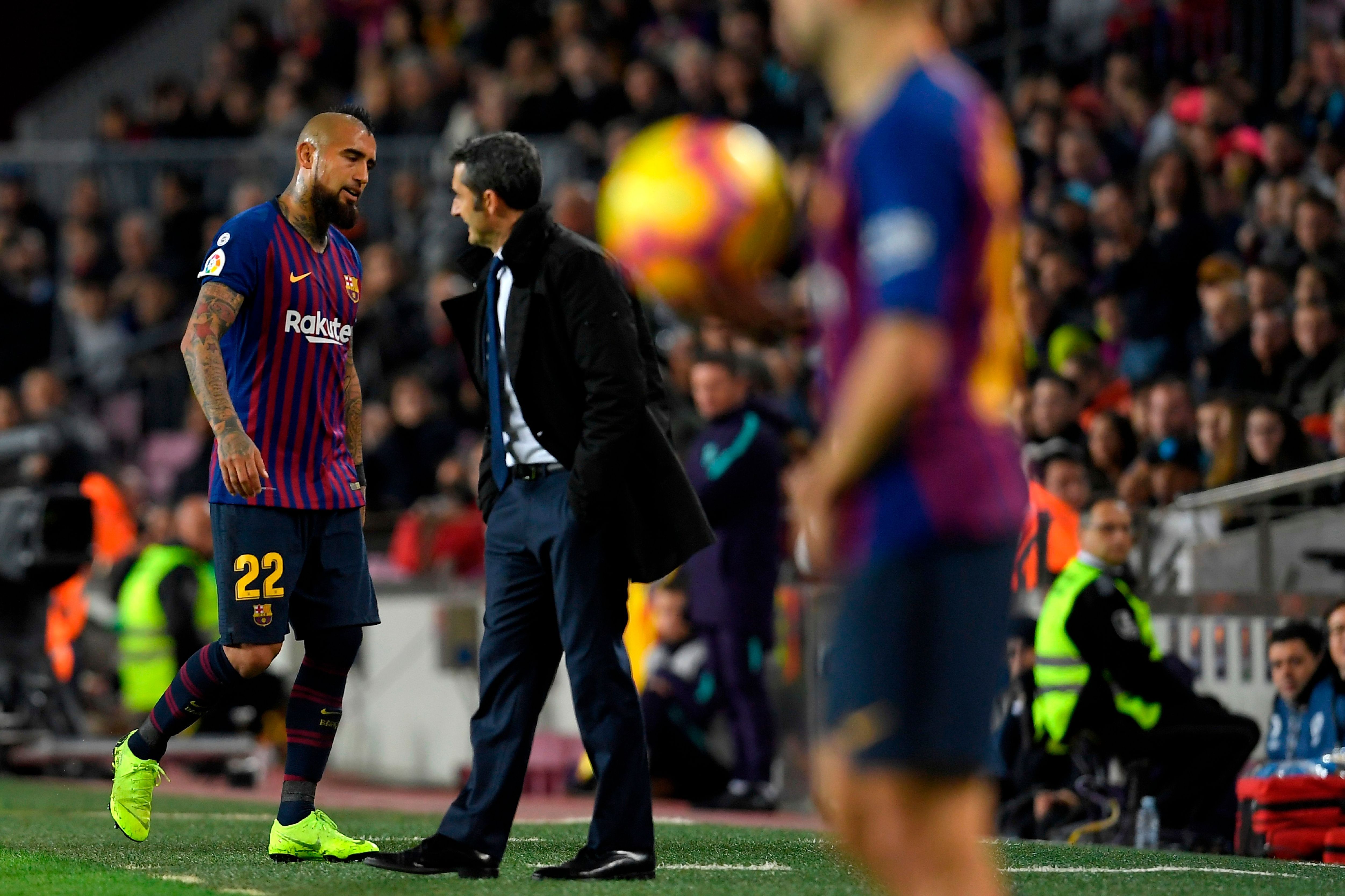 021218 Arturo Vidal Ernesto Valverde Barcelona Villarreal