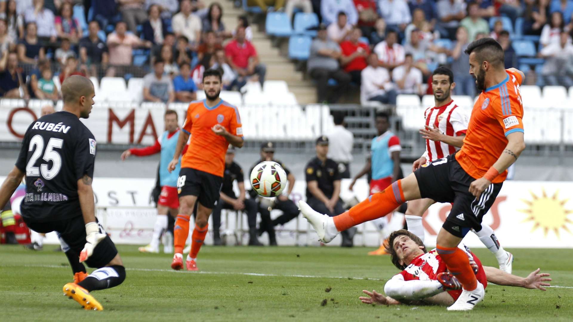 Ruben Alvaro Negredo Almeria Valencia Liga BBVA 05232015