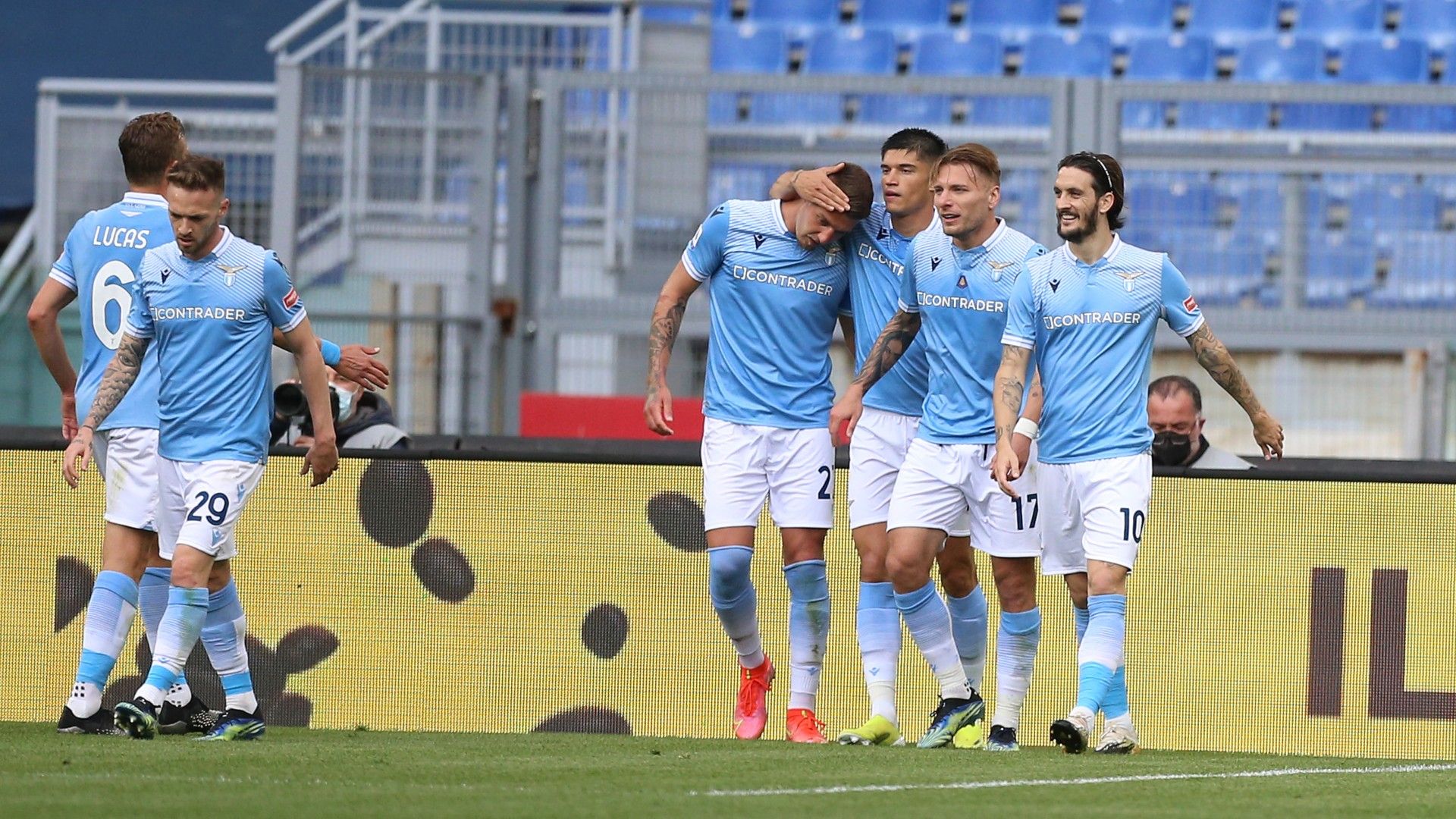 Lazio celebrates goal against Benevento
