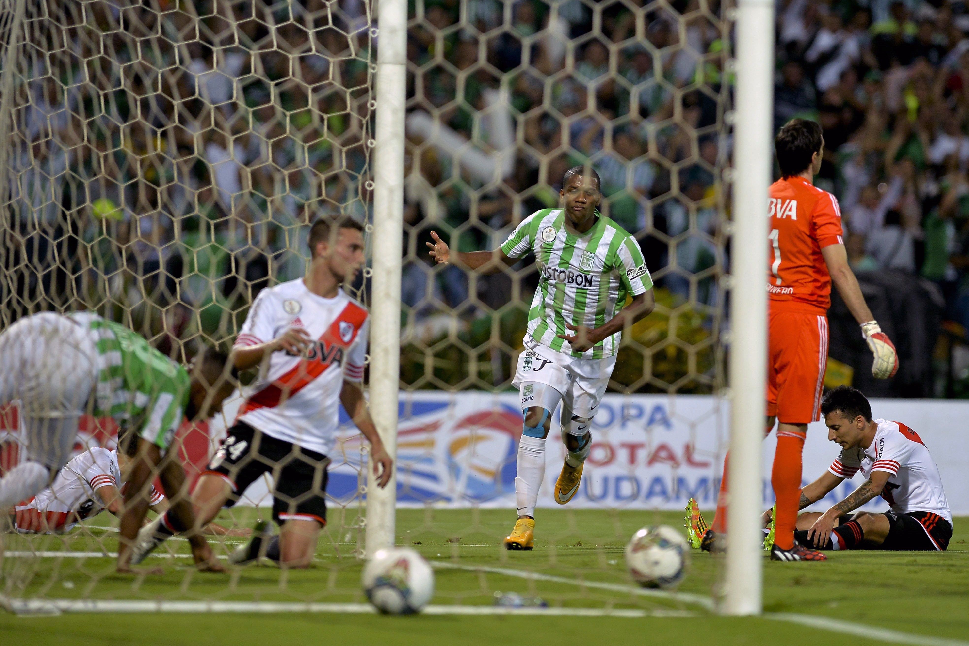 141203 Nacional River Sudamericana