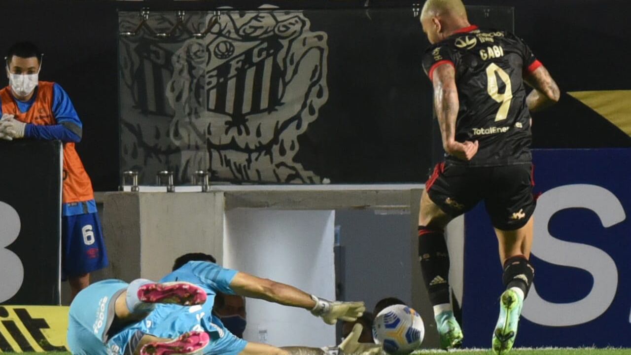 Gabigol contra o Santos