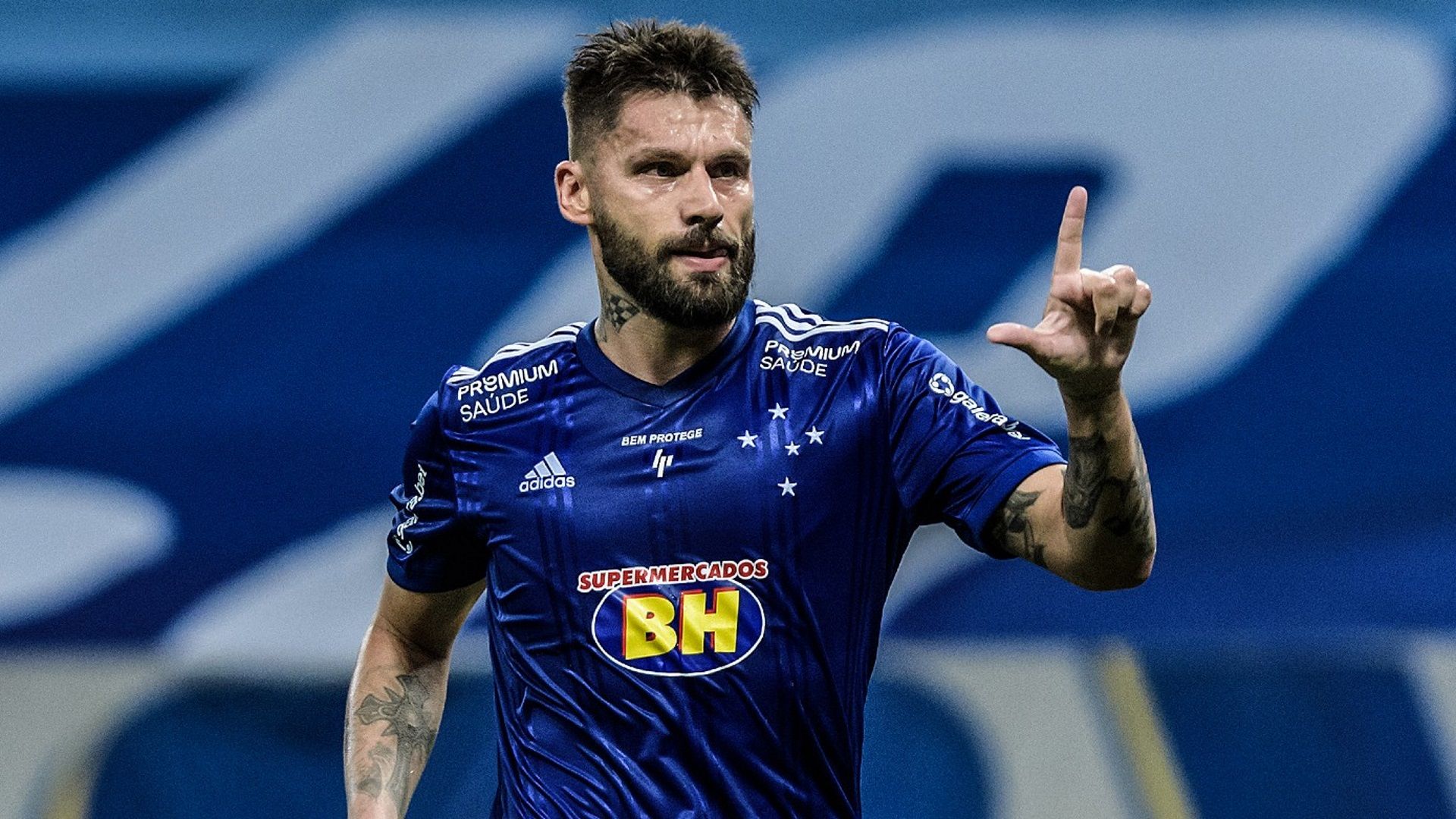 PREVISÃO: Ex-atacante do futebol brasileiro diz possível placar de Corinthians e Palmeiras