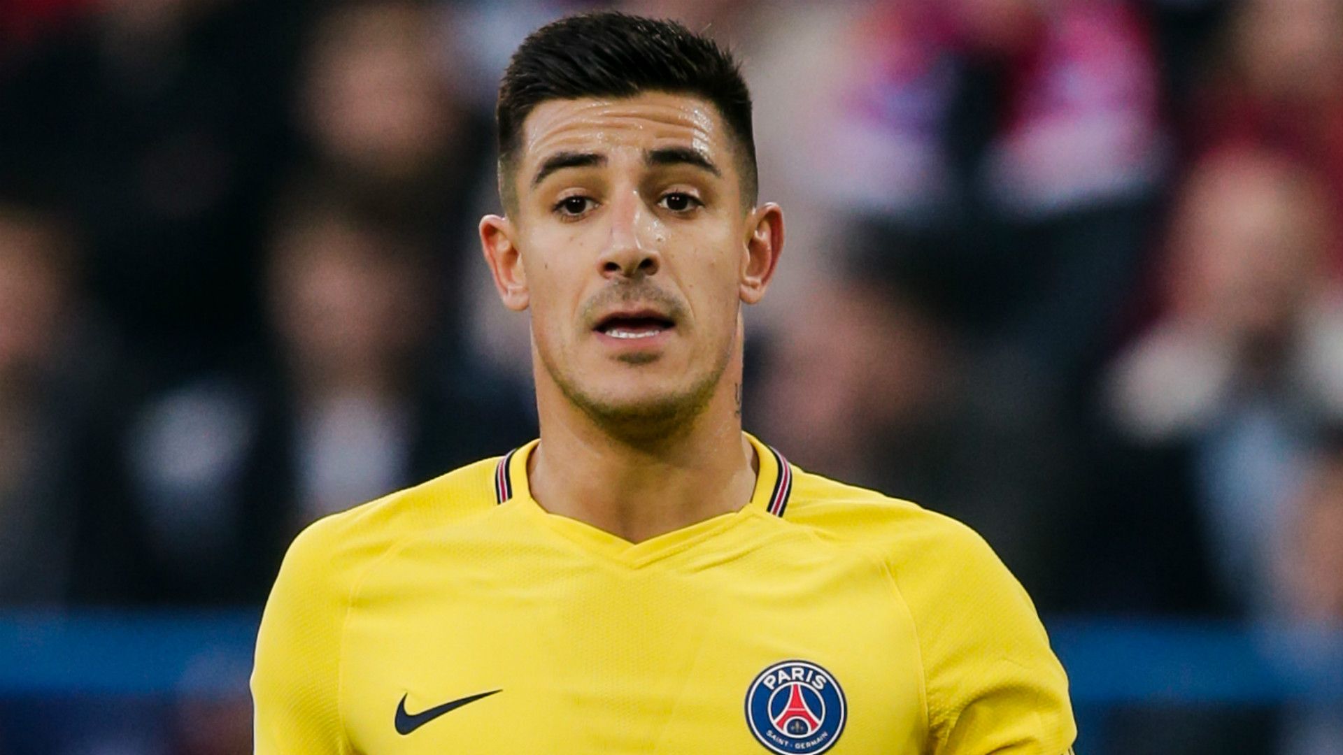 Yuri Berchiche PSG 2017-18