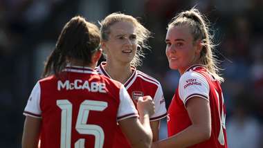 McCabe Miedema Roord Arsenal 2019