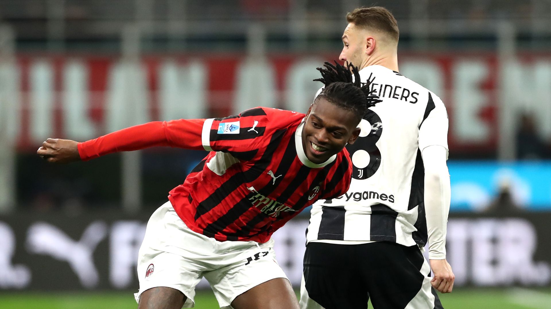 Leao Milan Juventus Serie A 