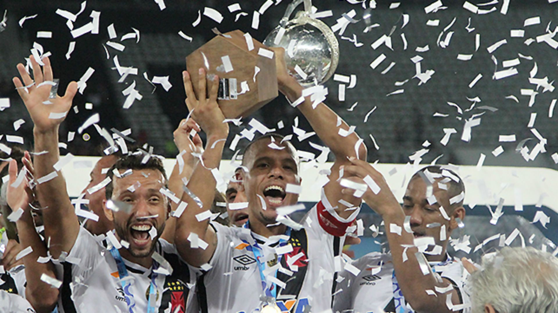 Luis Fabiano Vasco Taça Rio Carioca 17 04 2017