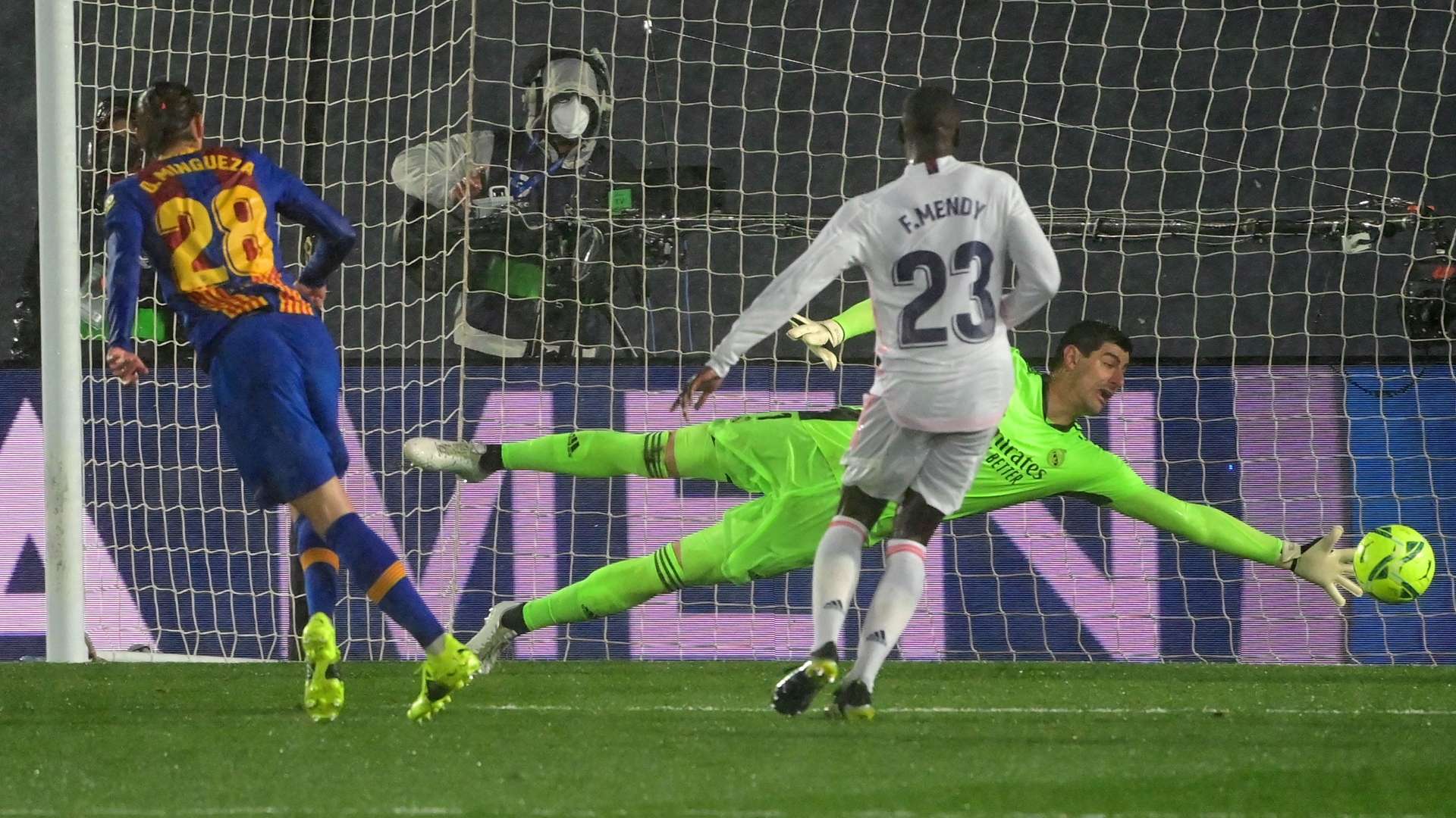 Mingueza, Real Madrid vs. Barcelona