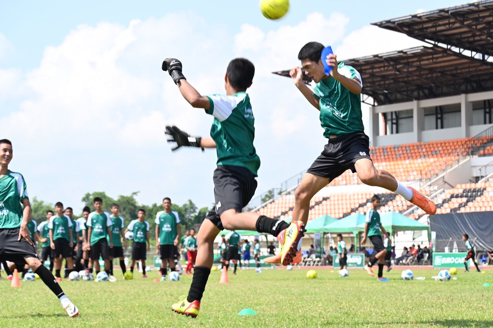 ช้าง โมบาย ฟุตบอล คลินิก จ.อุดรธานี 3