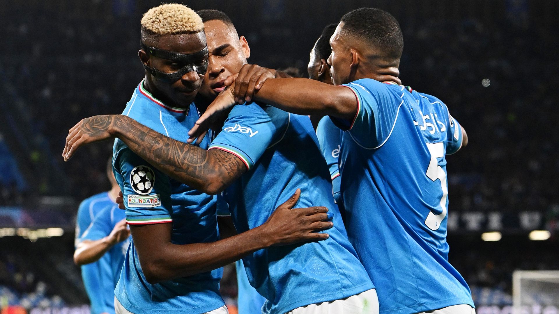 Napoli celebrating