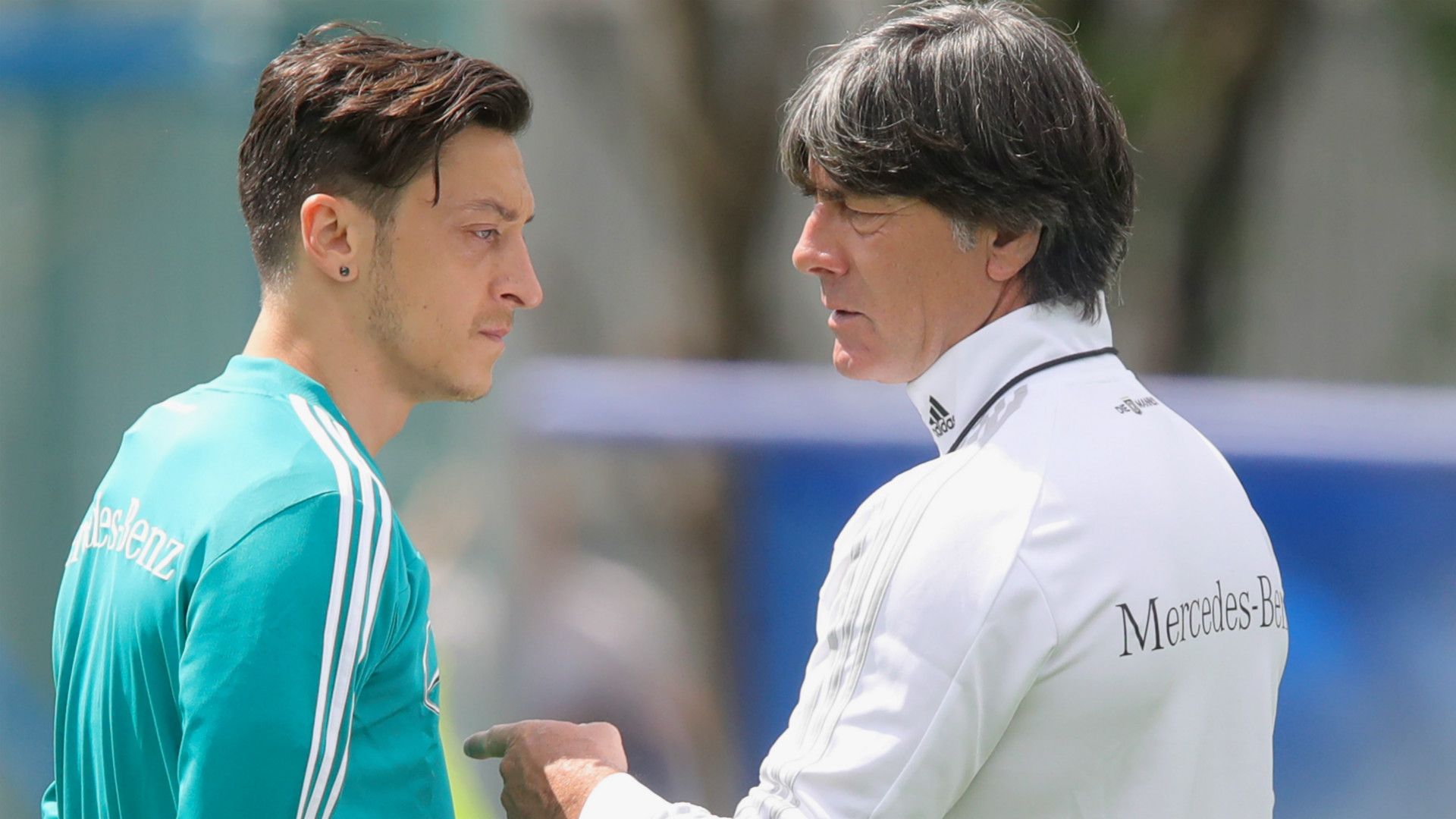 Mesut Özil Joachim Löw 13062018