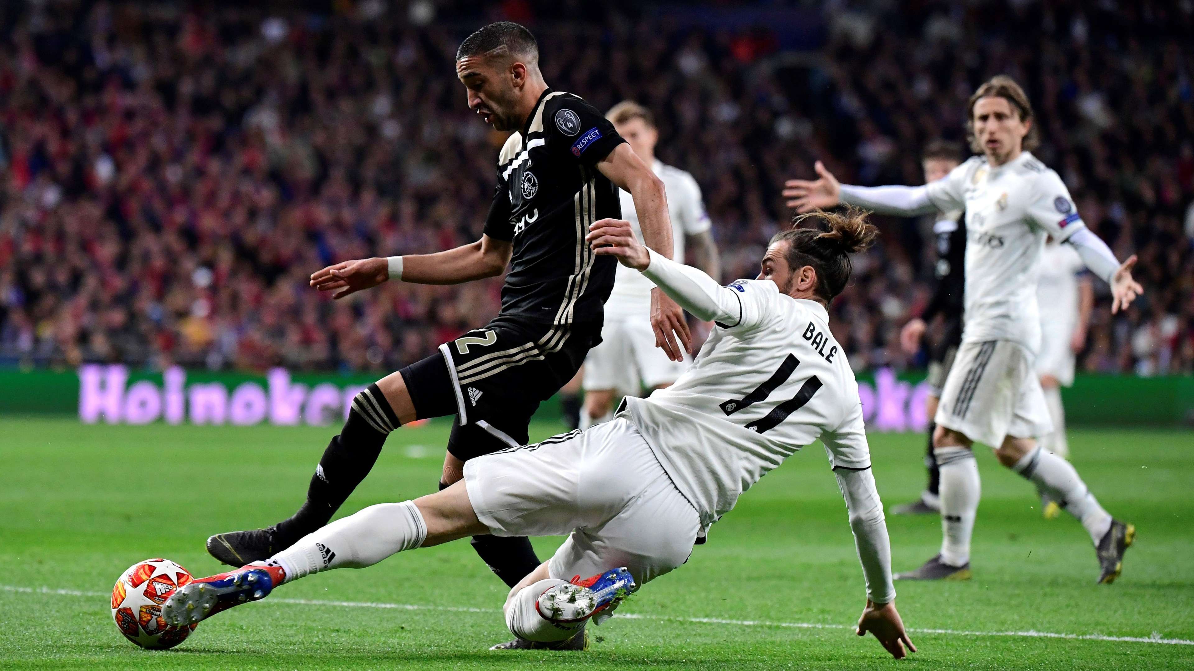 Gareth Bale Hakim Ziyech Real Madrid Ajax UCL 05032019