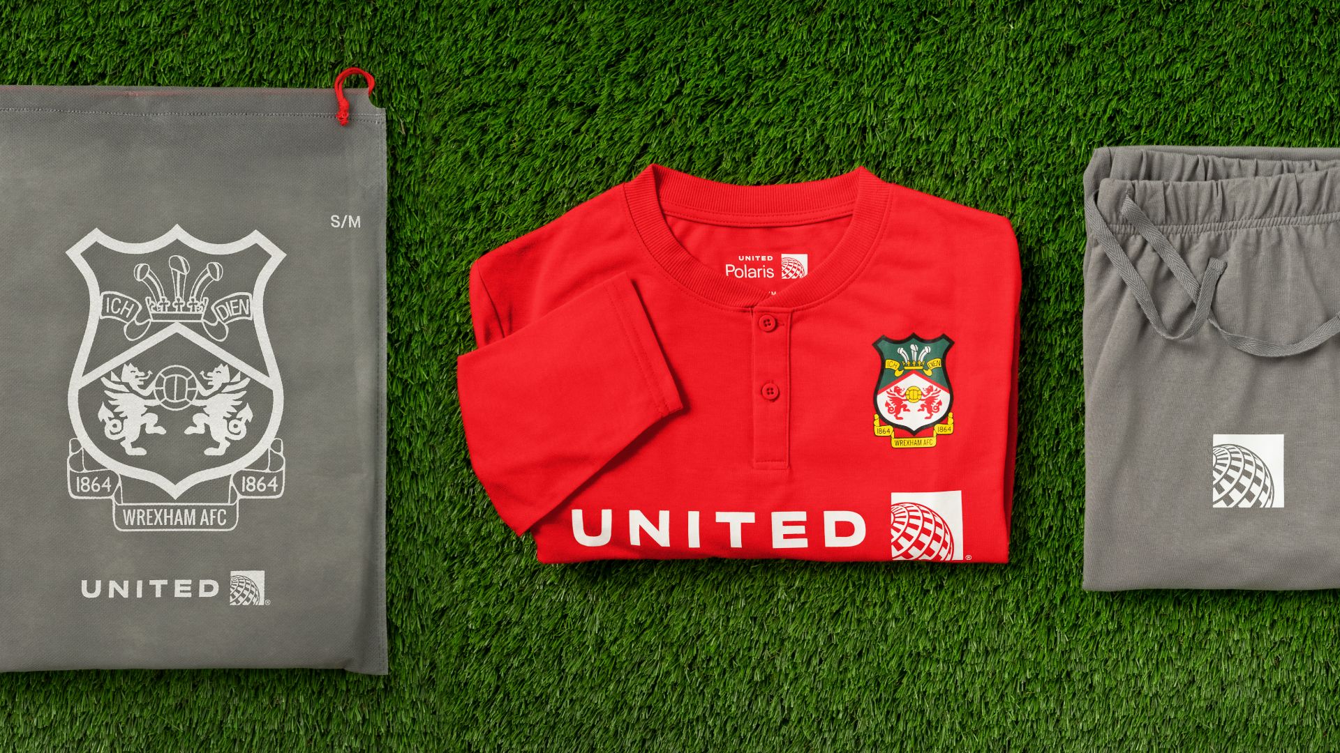 Wrexham pyjamas United Airlines
