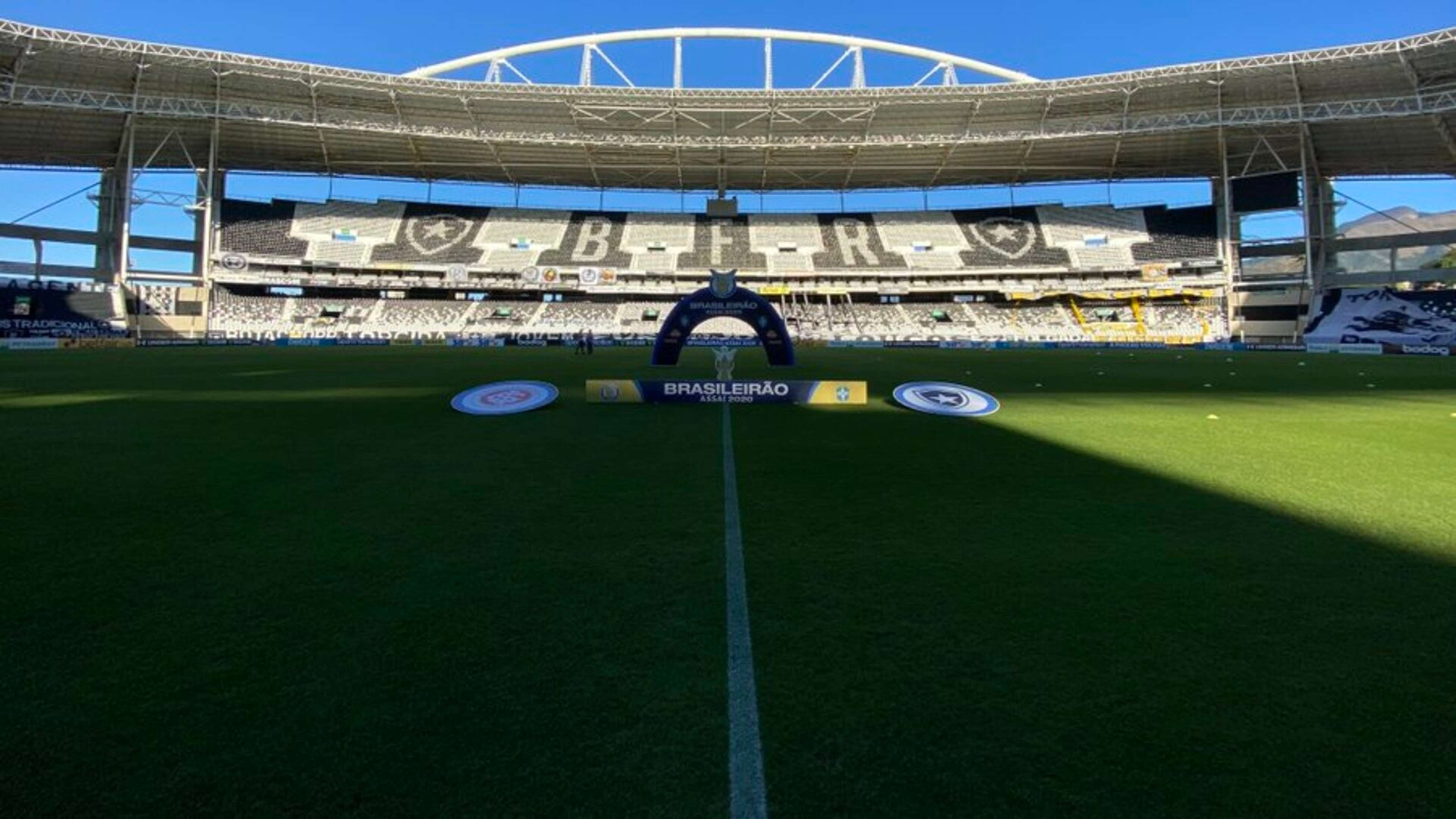 Engenhão recebe Botafogo x Inter pelo Campeonato Brasileiro
