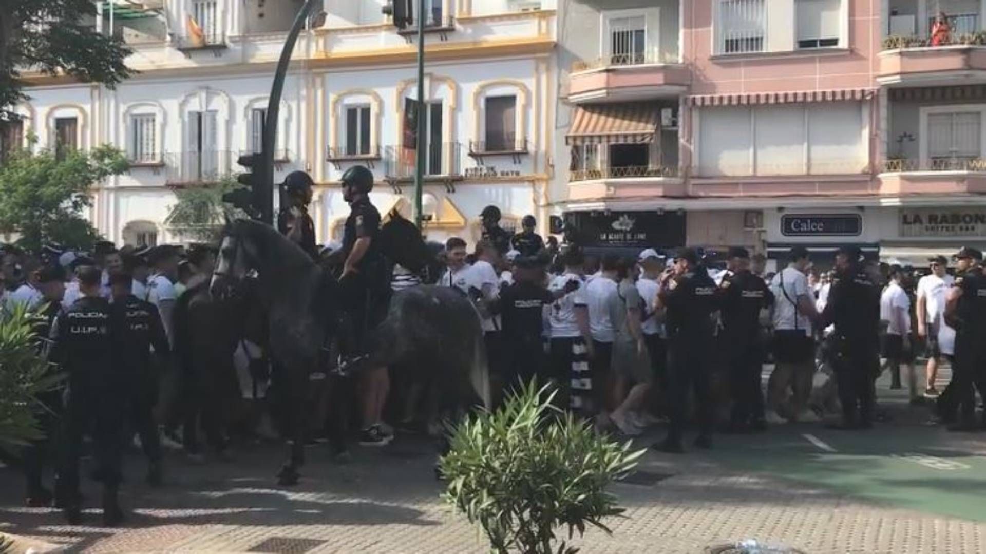 eintracht-frankfurt-fanmarsch