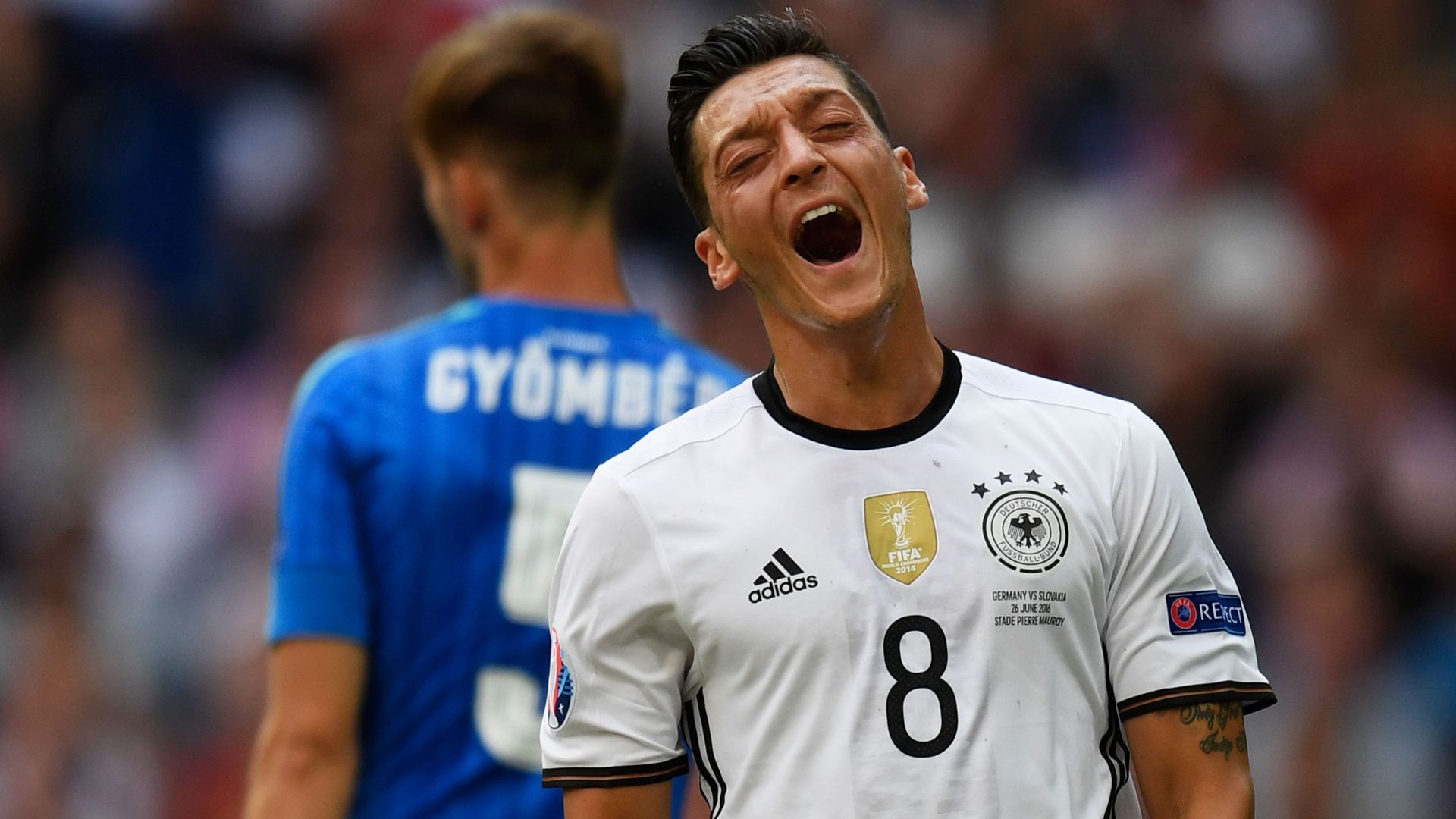 Mesut Özil Germany Slovakia 06262016