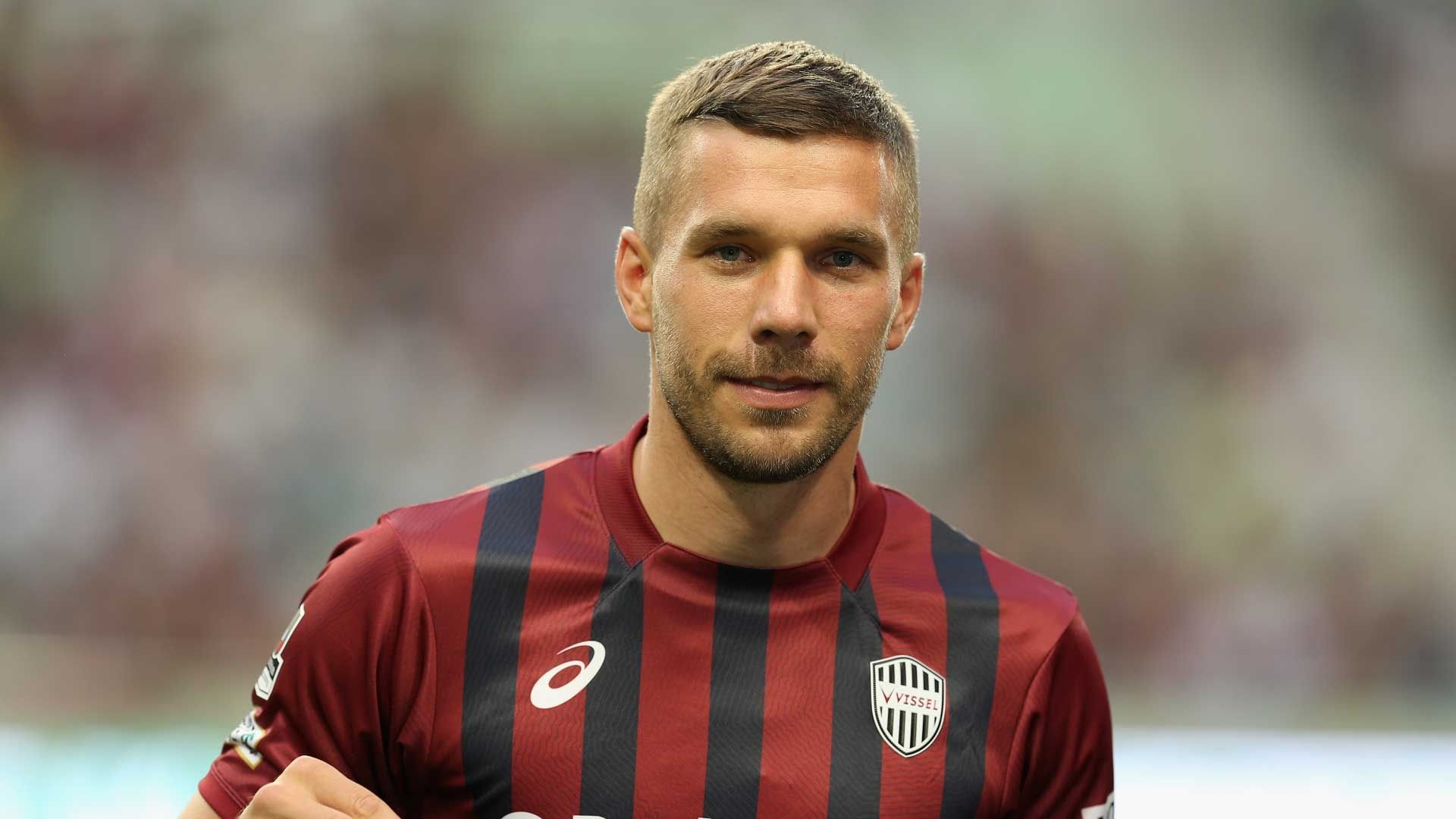 2017-07-18-kobe-Lukas Podolski