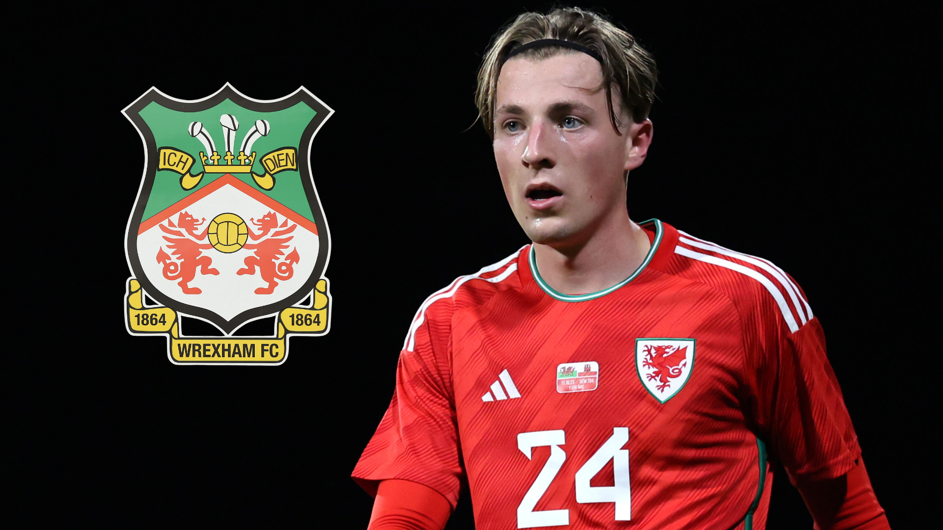 Wrexham target Man Utd academy graduate son of Wales legend - with Charlie Savage added to Ryan Reynolds & Rob McElhenney's transfer wish list | Goal.com UK