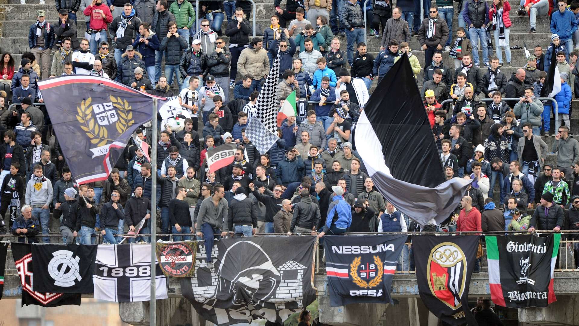 Ascoli fans
