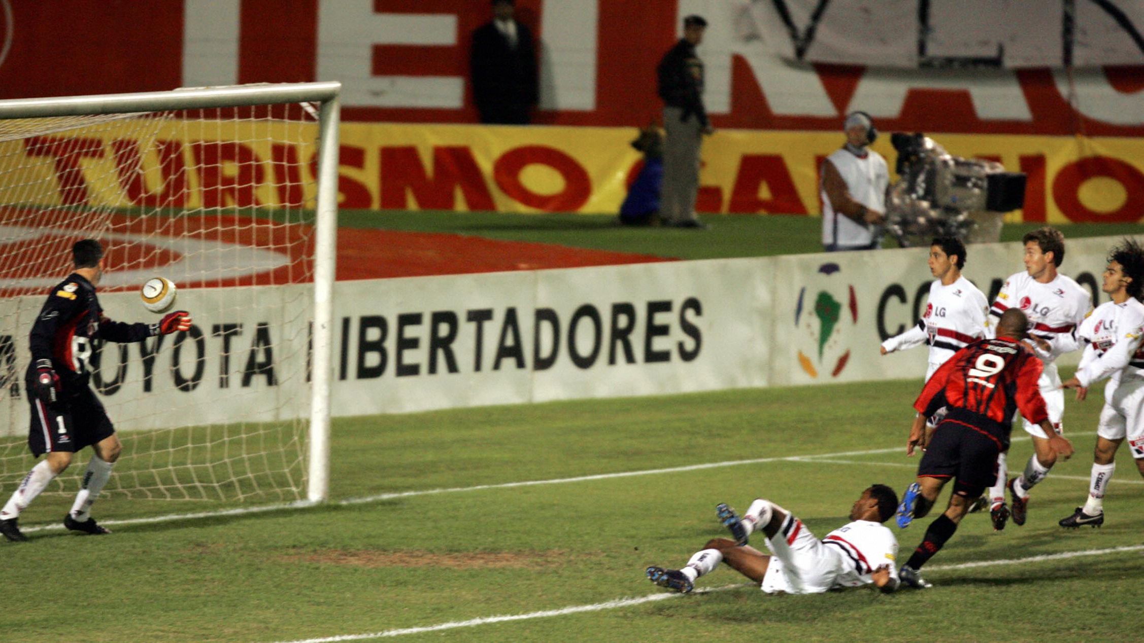 Atlético Paranaense x São Paulo, Final da Libertadores 2005