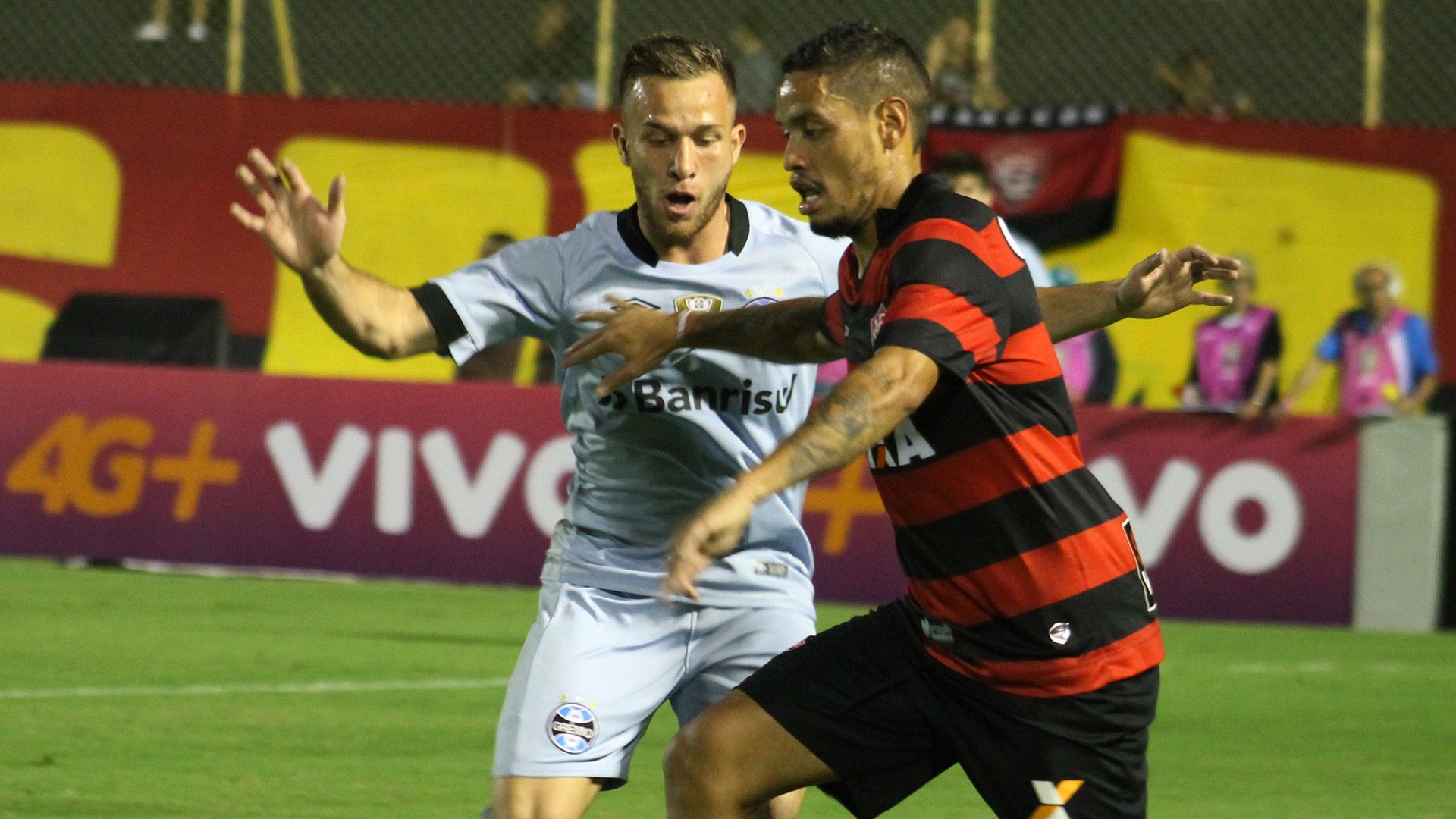 Arthur Carlos Eduardo Vitoria Gremio Brasileirao Serie A 19072017