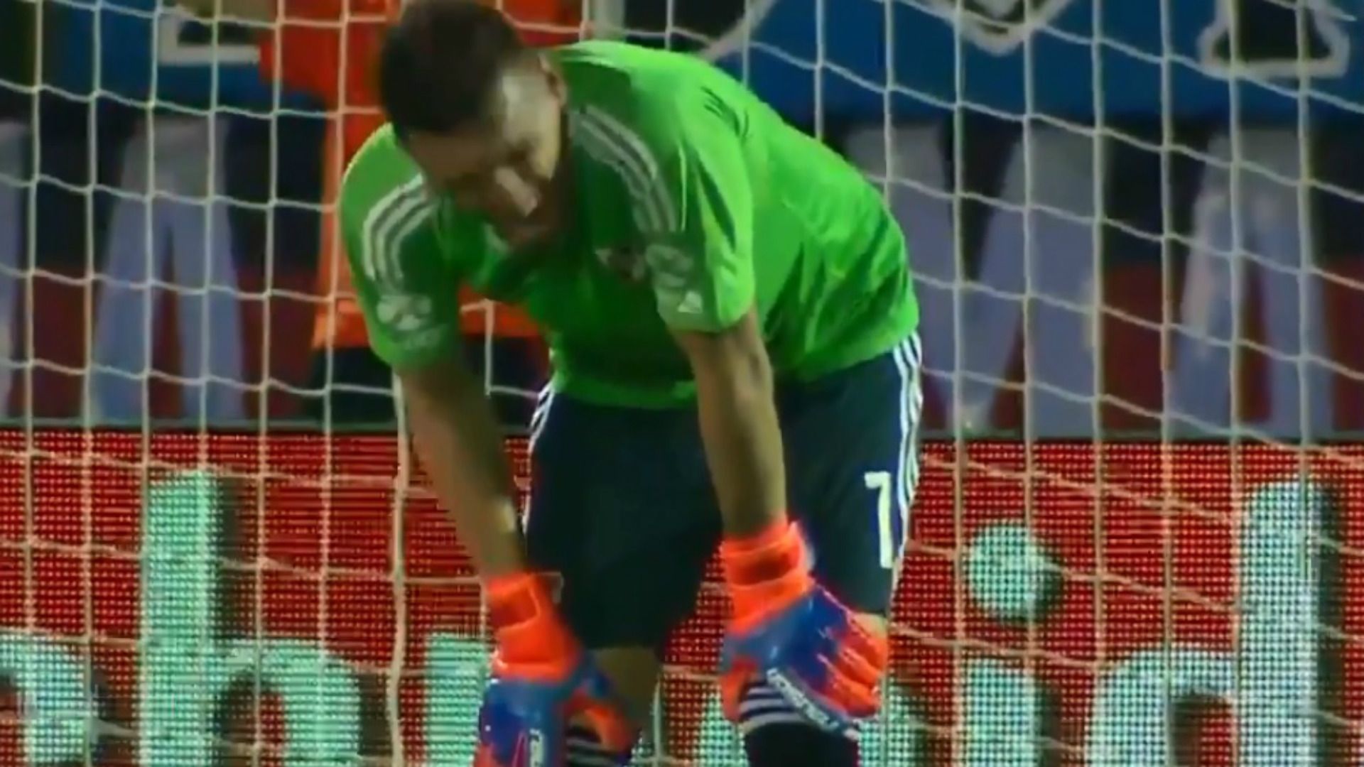 captura Franco Armani rodilla