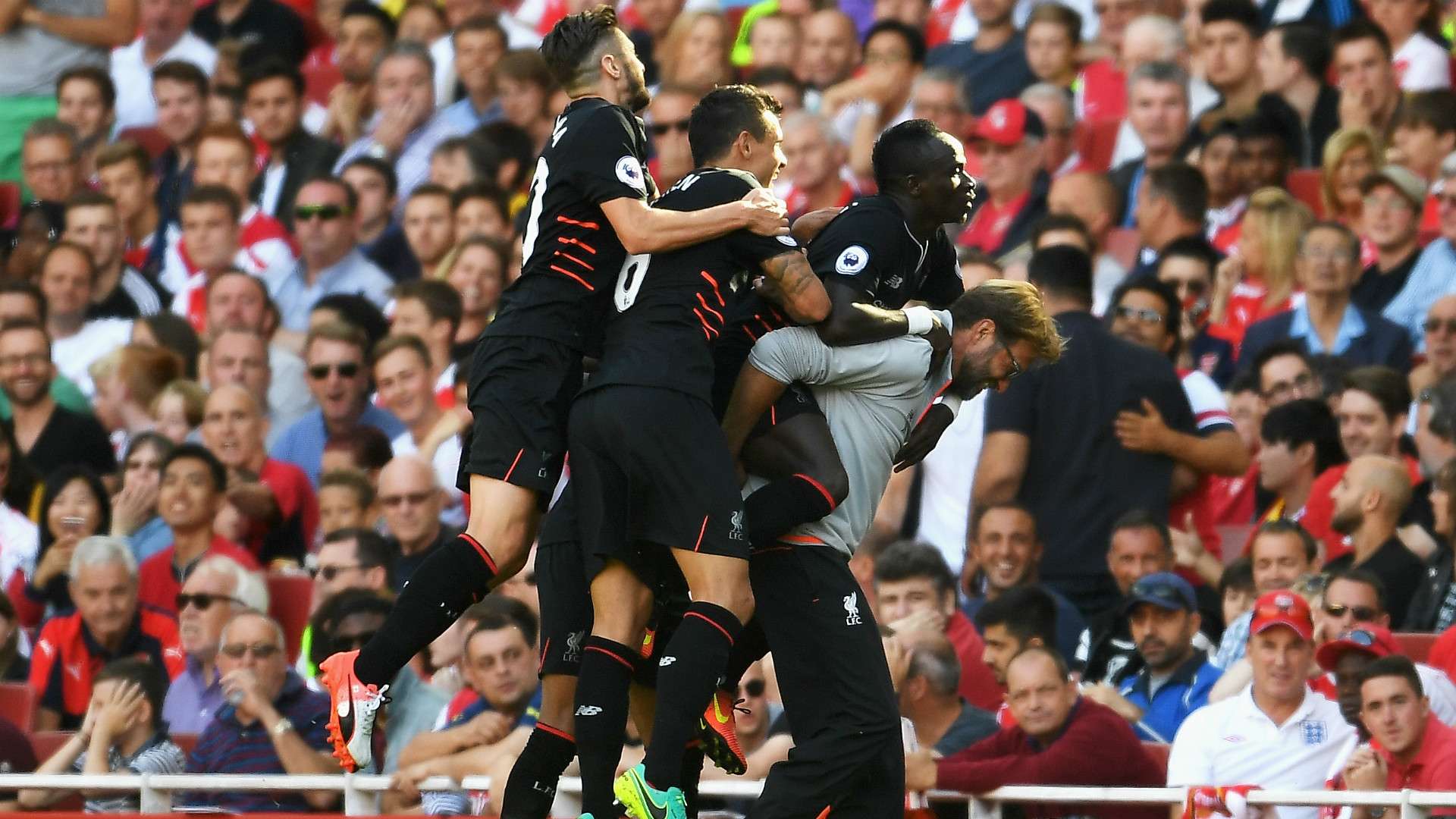 Sadio Mane Liverpool celebrate v Arsenal