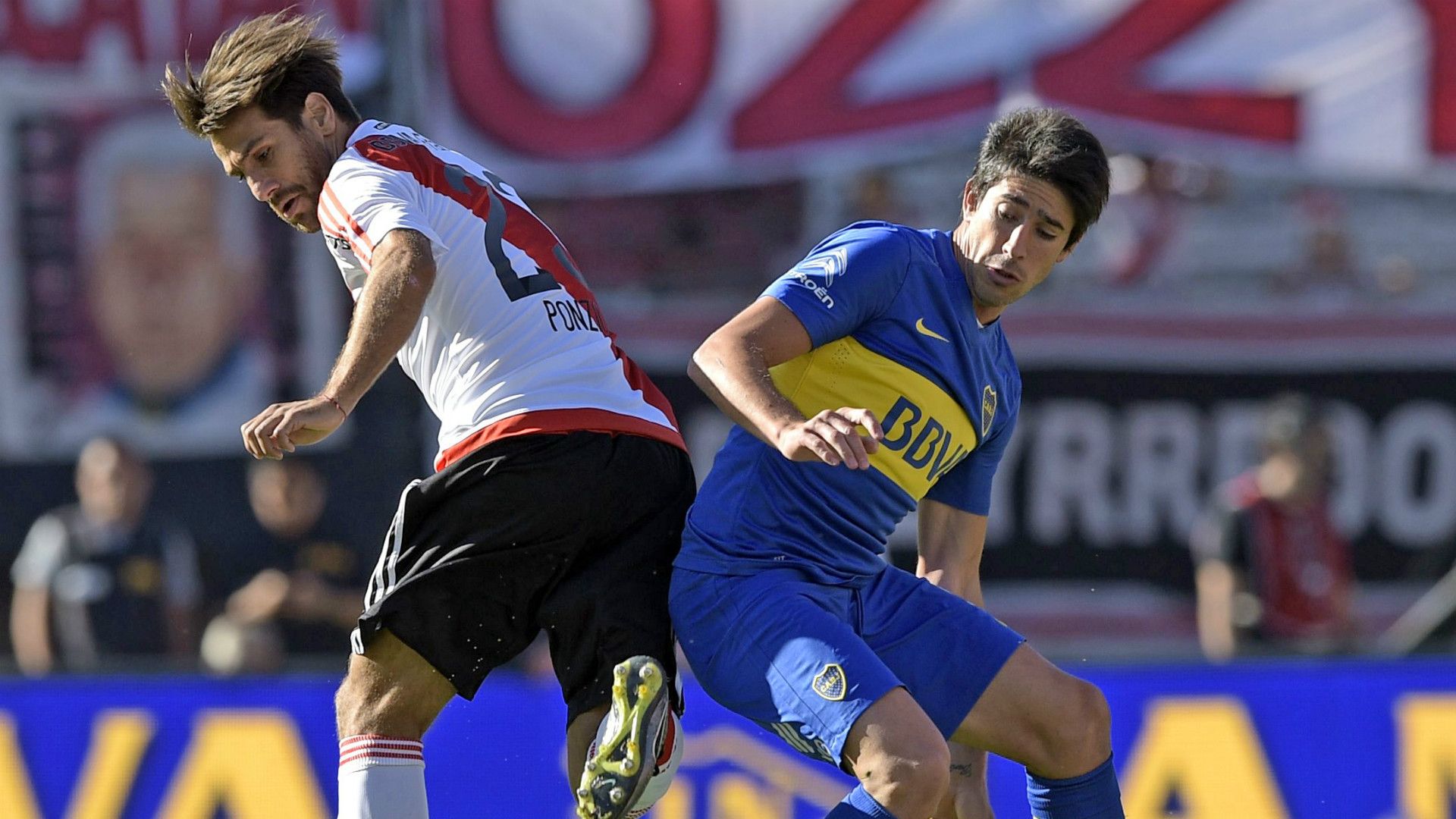 Leonardo Ponzio Pablo Perez Boca Juniors River Plate Primera Division Argentina