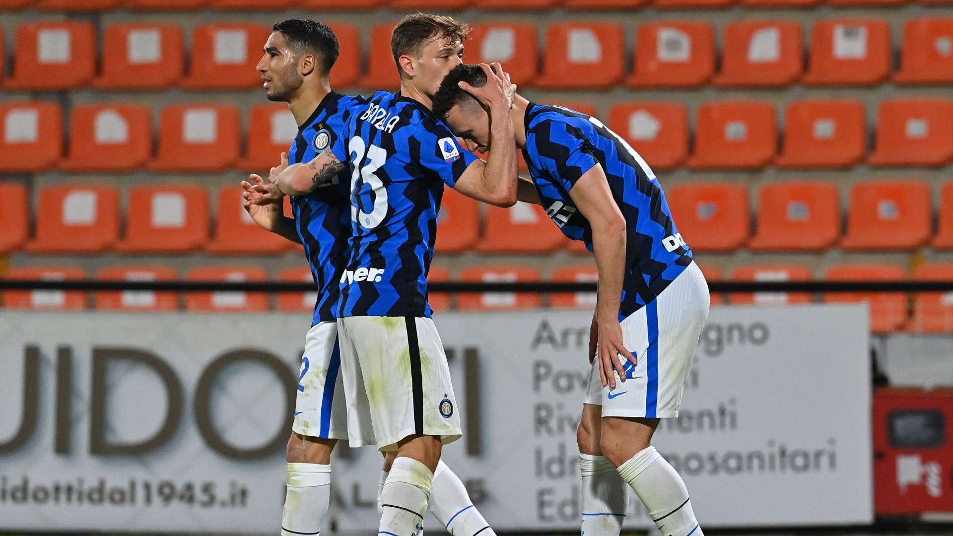 Inter celebrating Spezia