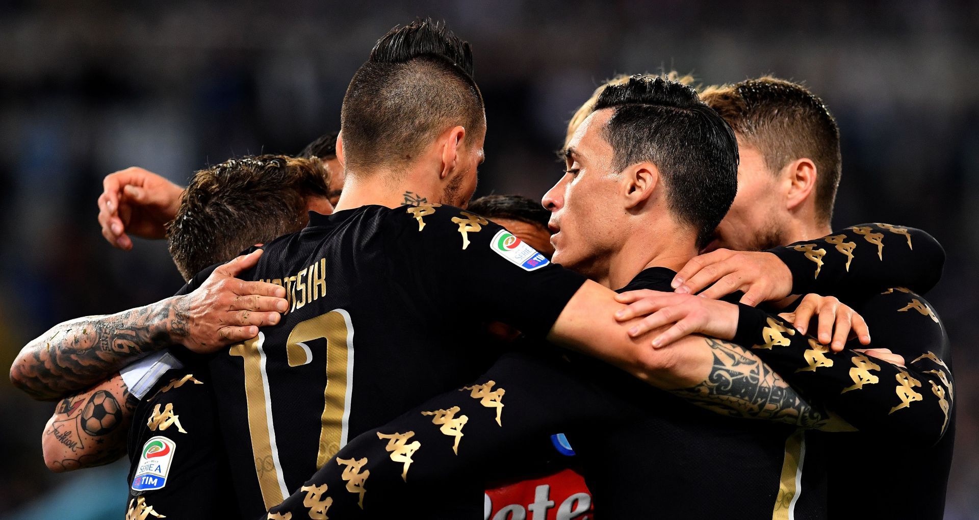 Napoli players celebrating Lazio Napoli Serie A