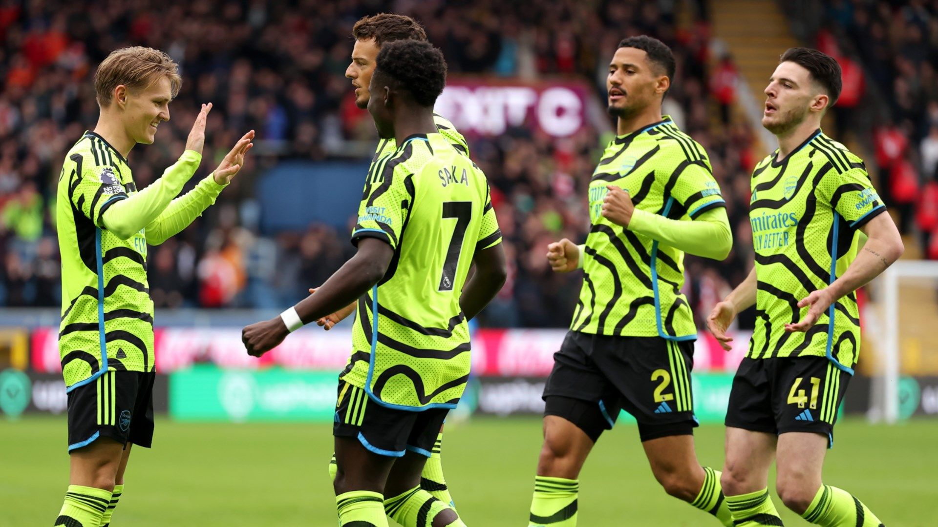 Arsenal celebrating Martin Odegaard goal against Burnley 2023-24