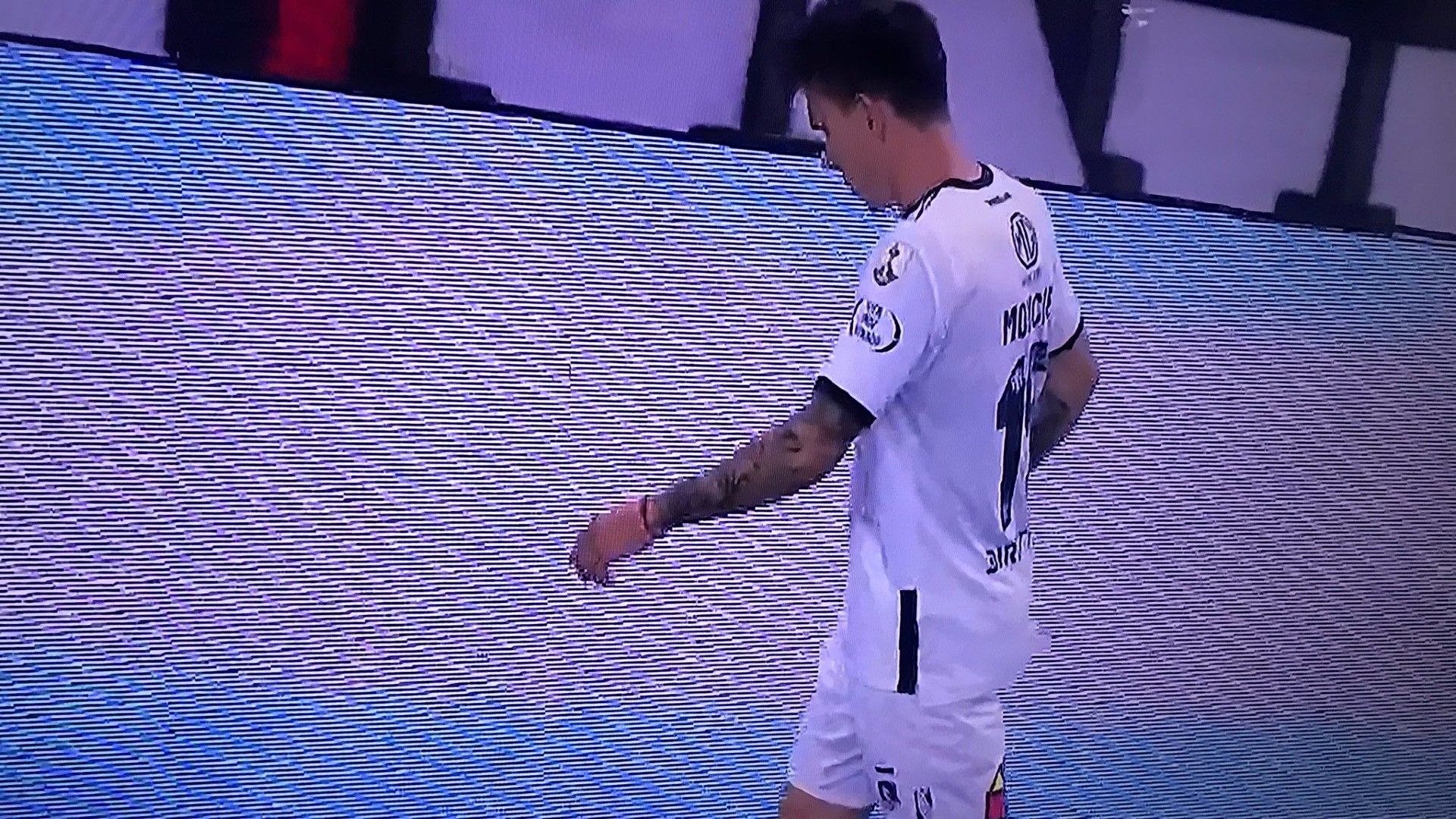 Captura Mouche lesionado vs. Paranaense