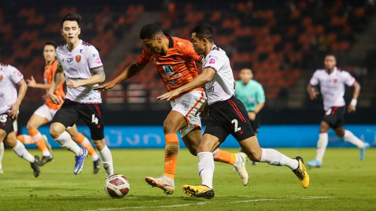 ราชบุรี มิตรผล - โปลิศ เทโร