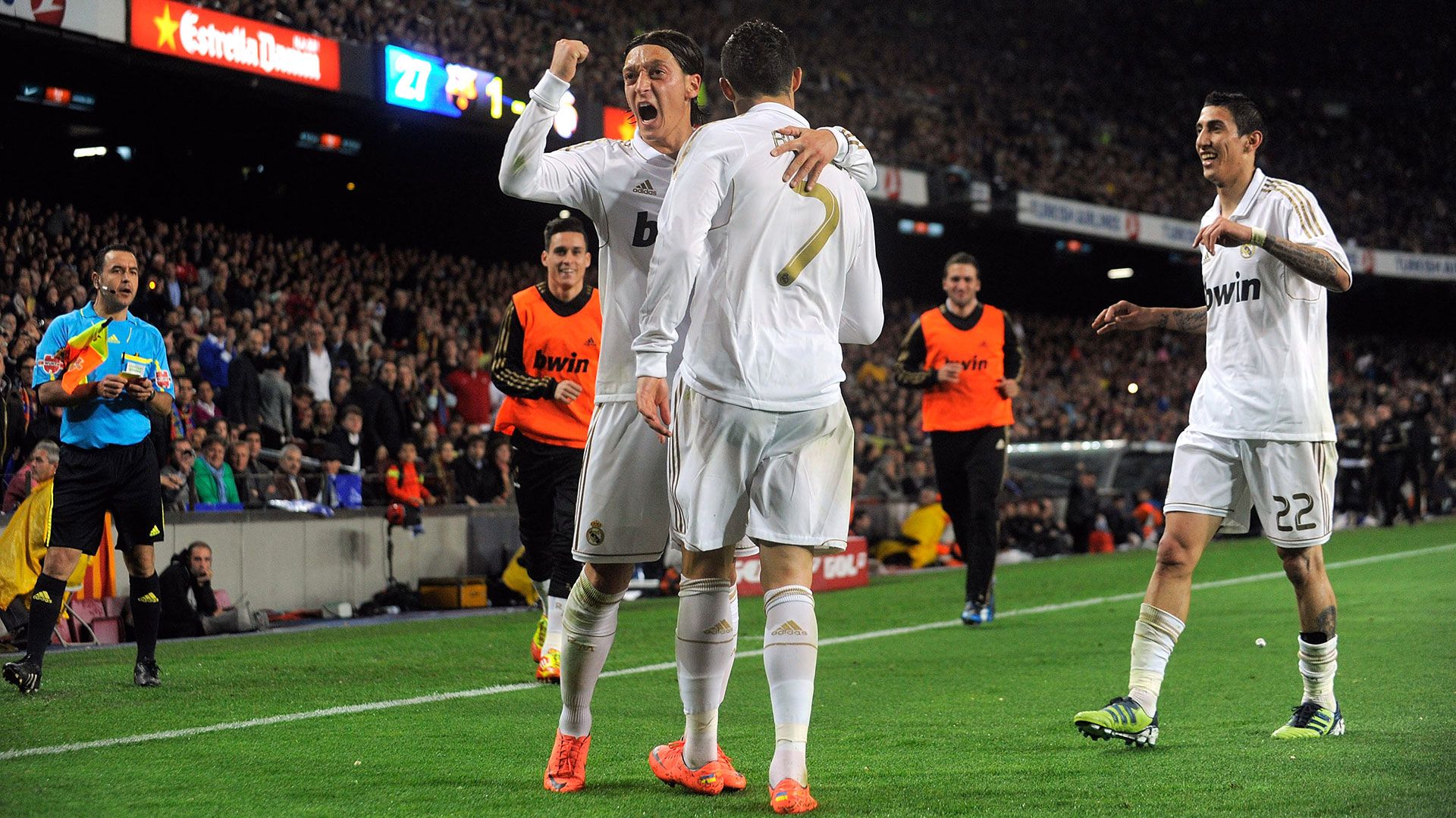 Mesut Ozil Real Madrid Barcelona