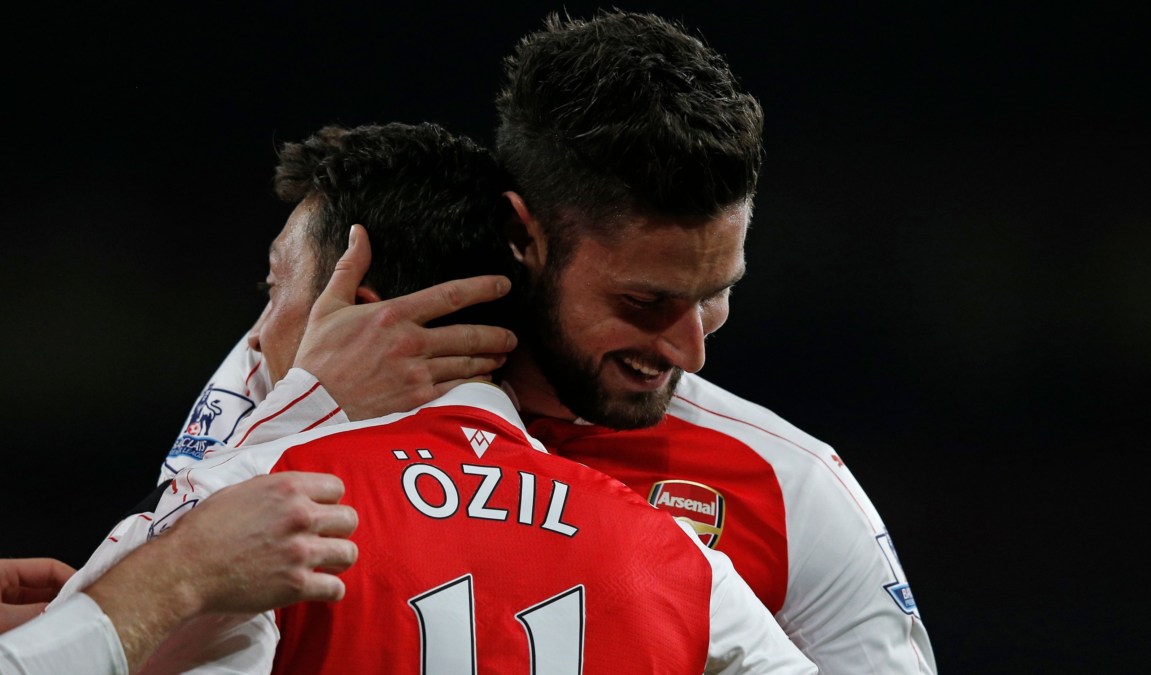 Olivier Giroud & Mesut Ozil