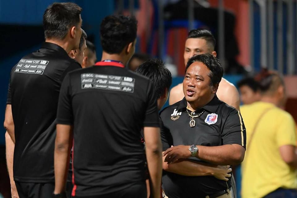 จเด็จ มีลาภ