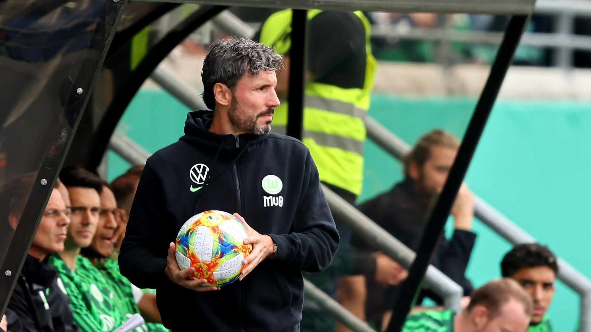 Mark van Bommel Wolfsburg DFB Pokal 08082021